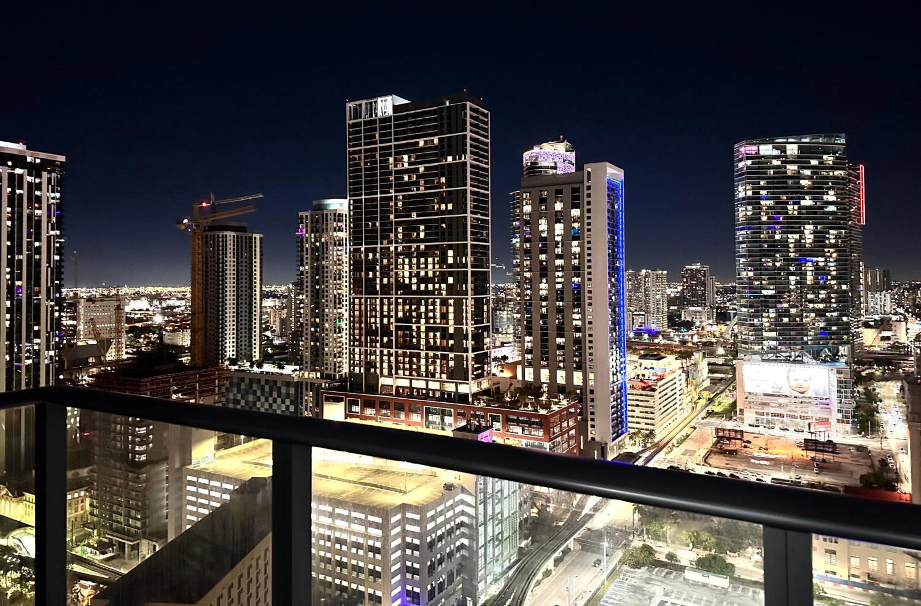 Ocean View, Free Parking Luxe Loft, Brickell Downtown, Port of MIA — 12