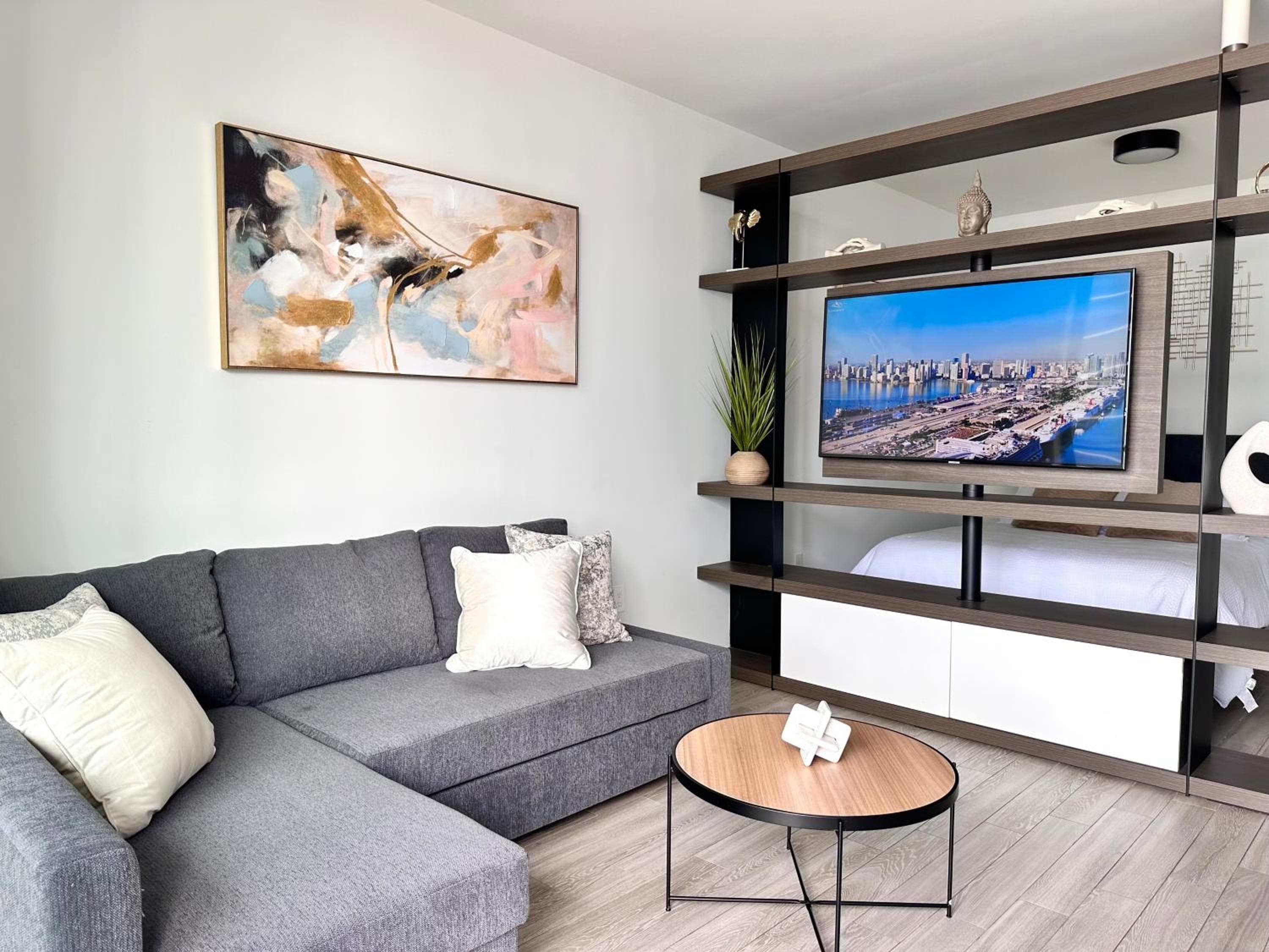 Ocean View, Free Parking Luxe Loft, Brickell Downtown, Port of MIA — 8