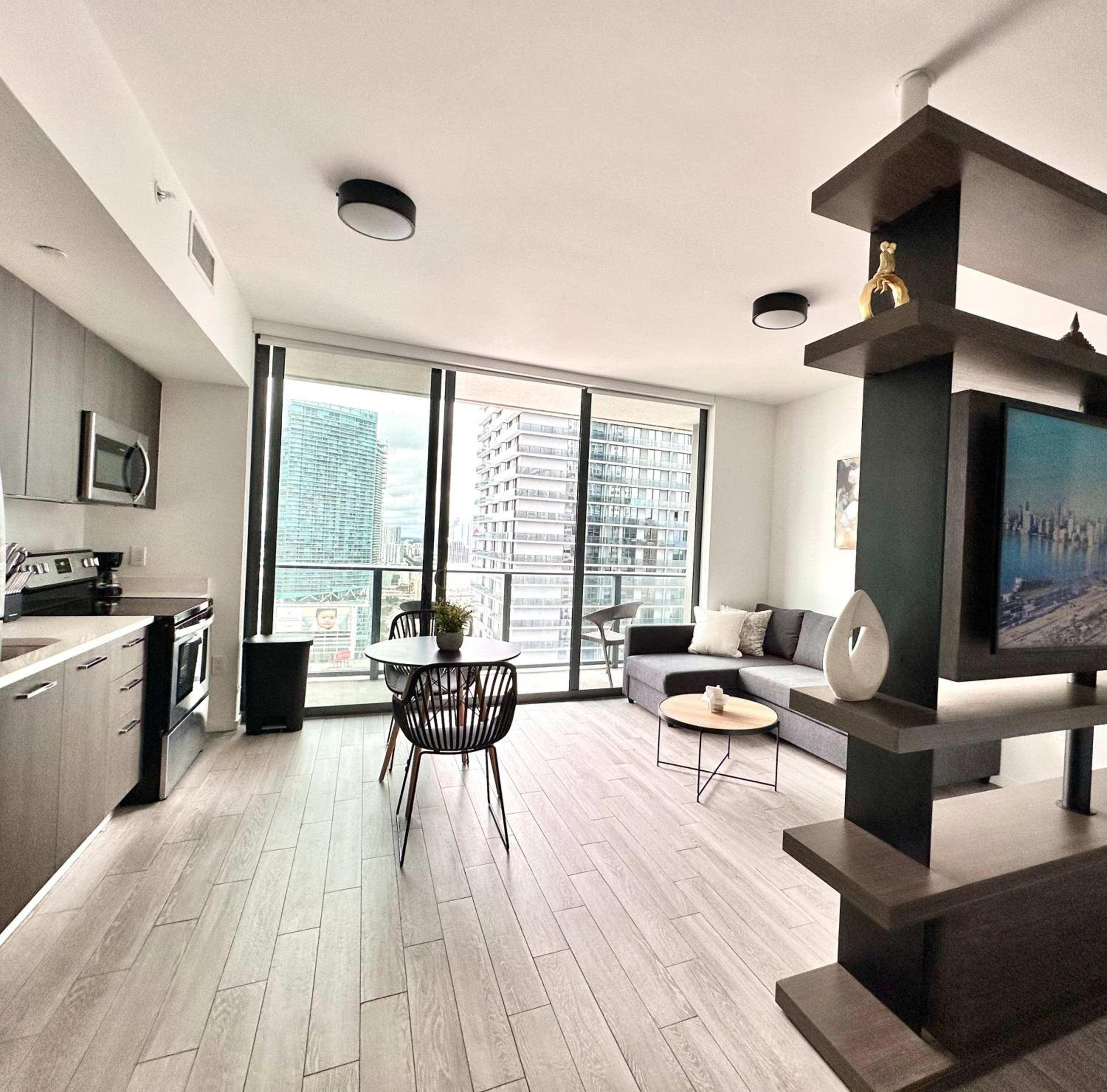 Ocean View, Free Parking Luxe Loft, Brickell Downtown, Port of MIA — 16