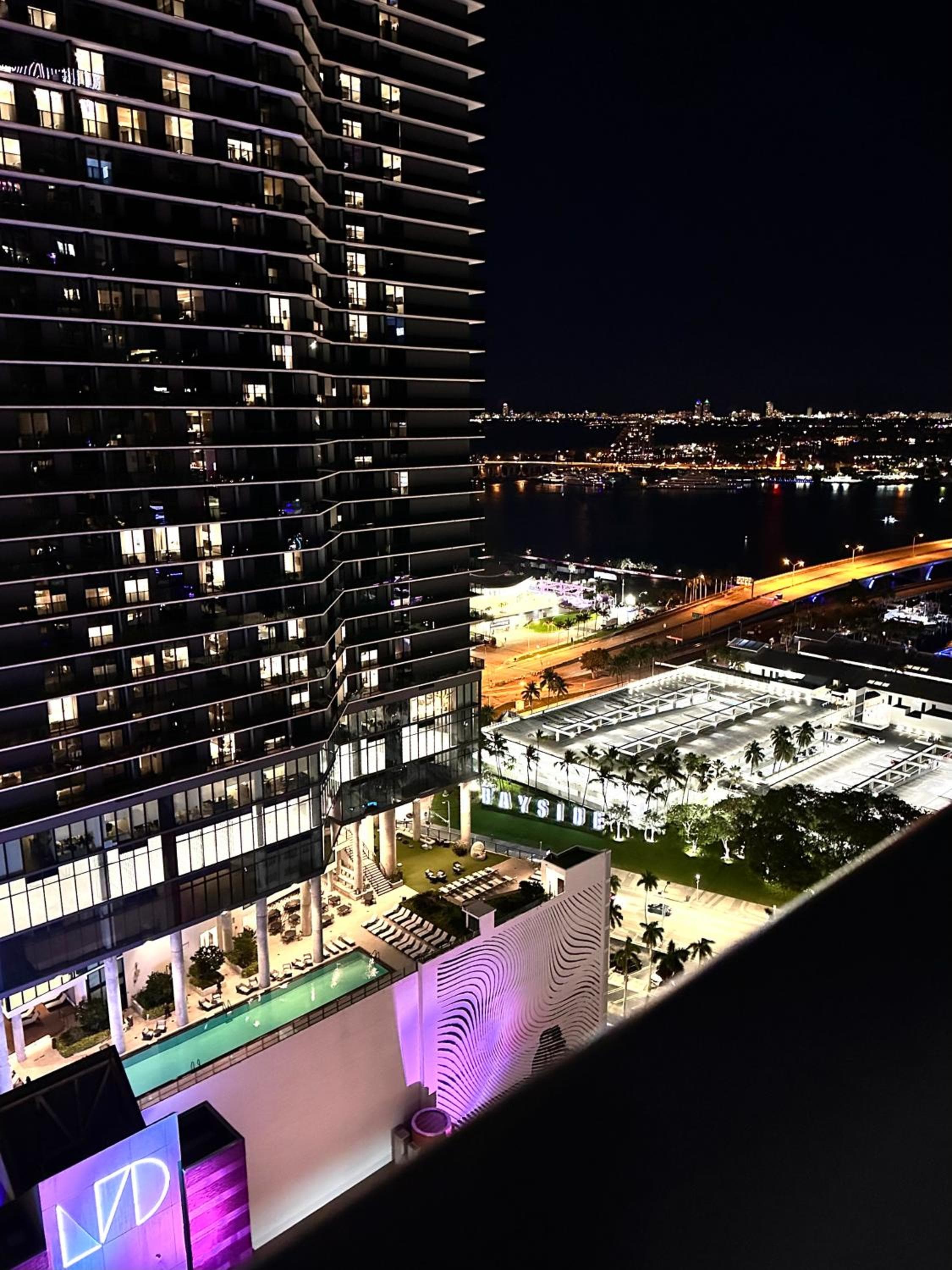 Ocean View, Free Parking Luxe Loft, Brickell Downtown, Port of MIA — 23