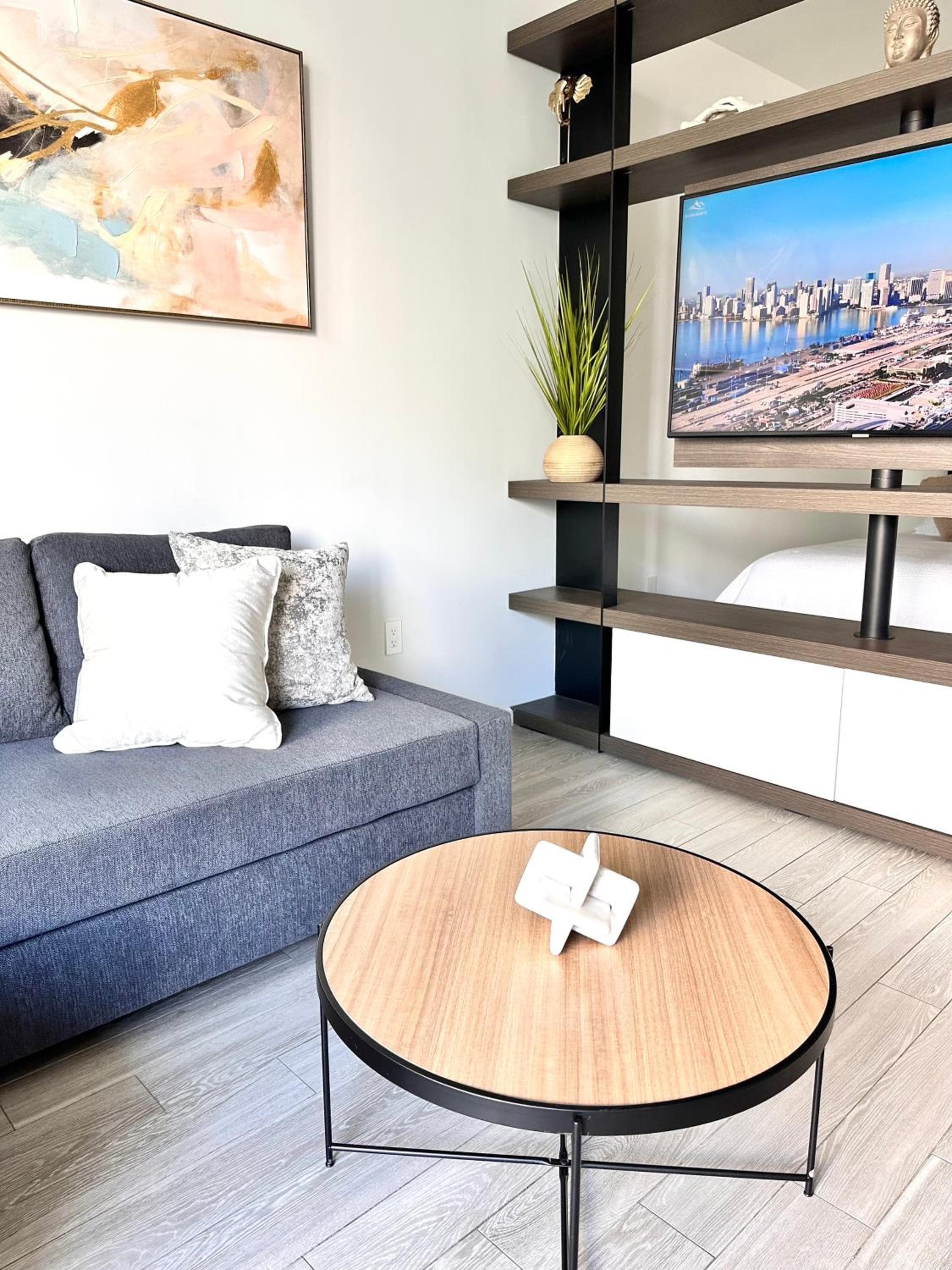 Ocean View, Free Parking Luxe Loft, Brickell Downtown, Port of MIA — 10