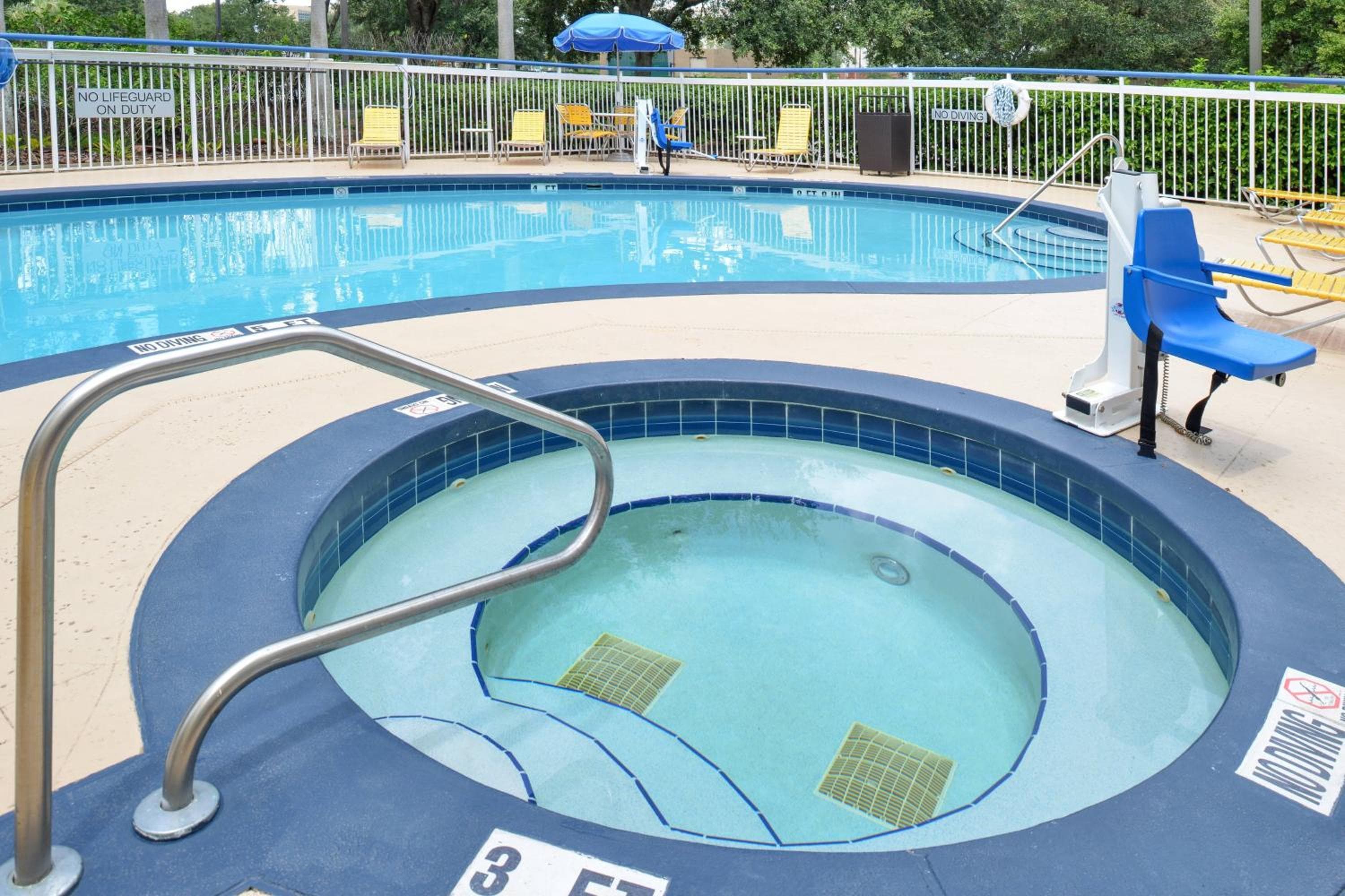 Fairfield Inn Orlando Airport — 20