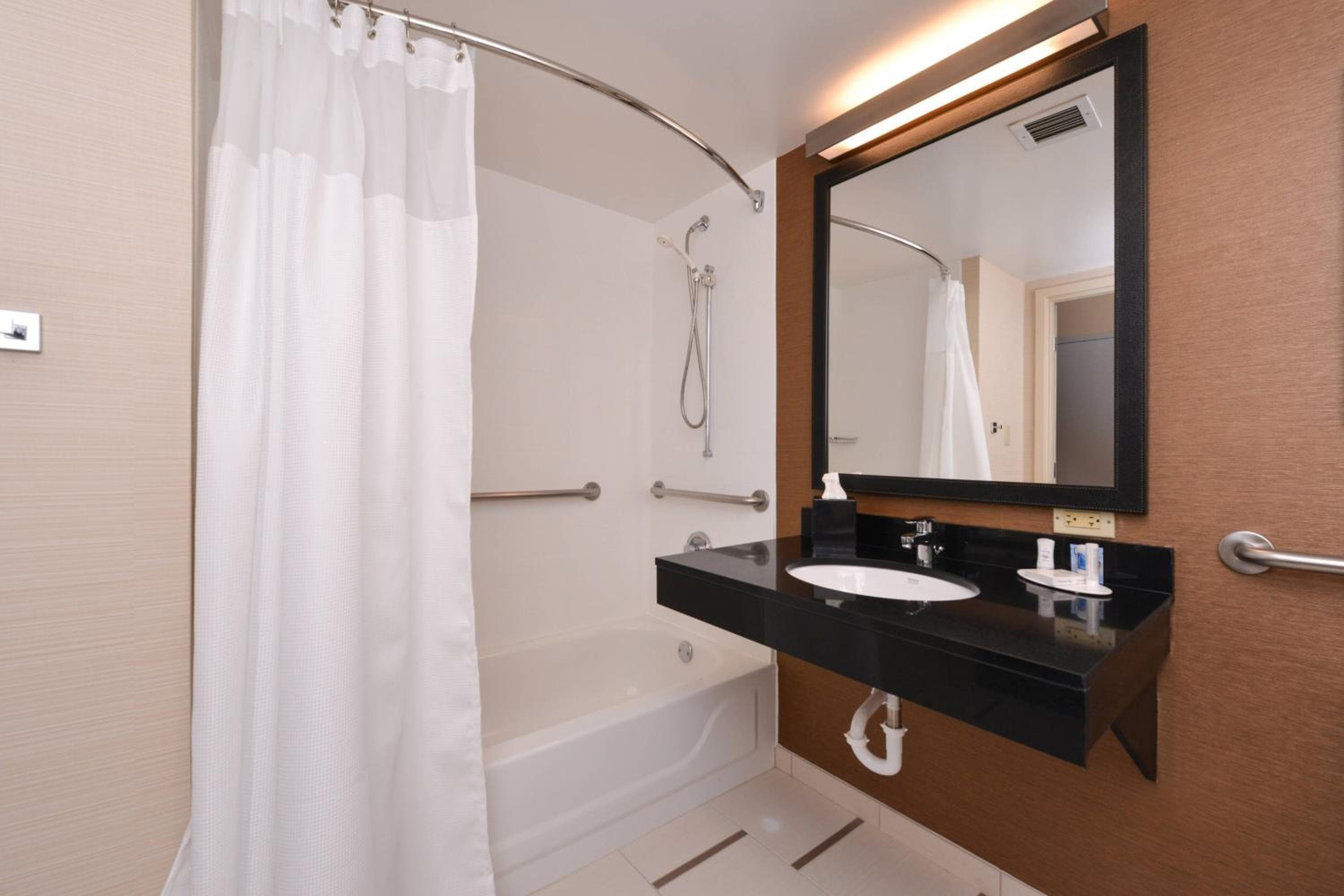 Fairfield Inn Orlando Airport — 21