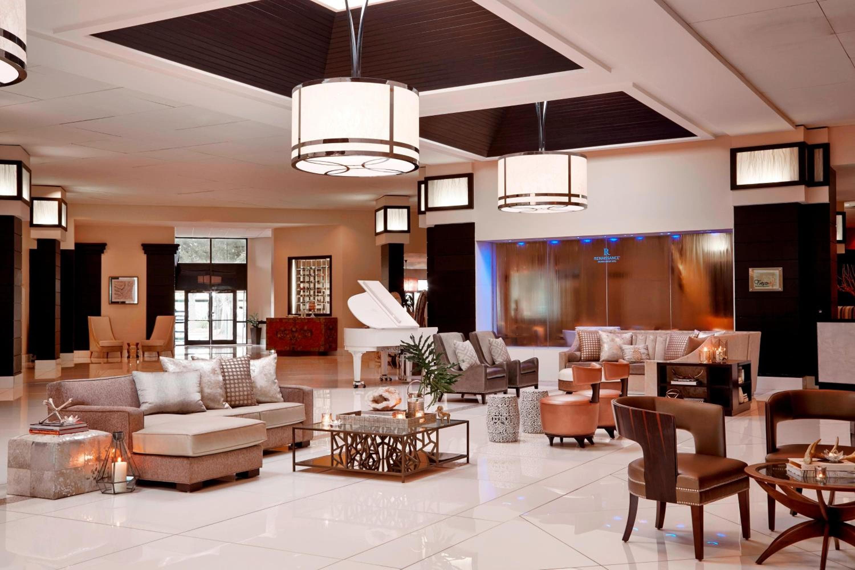 Renaissance Orlando Airport Hotel — 7
