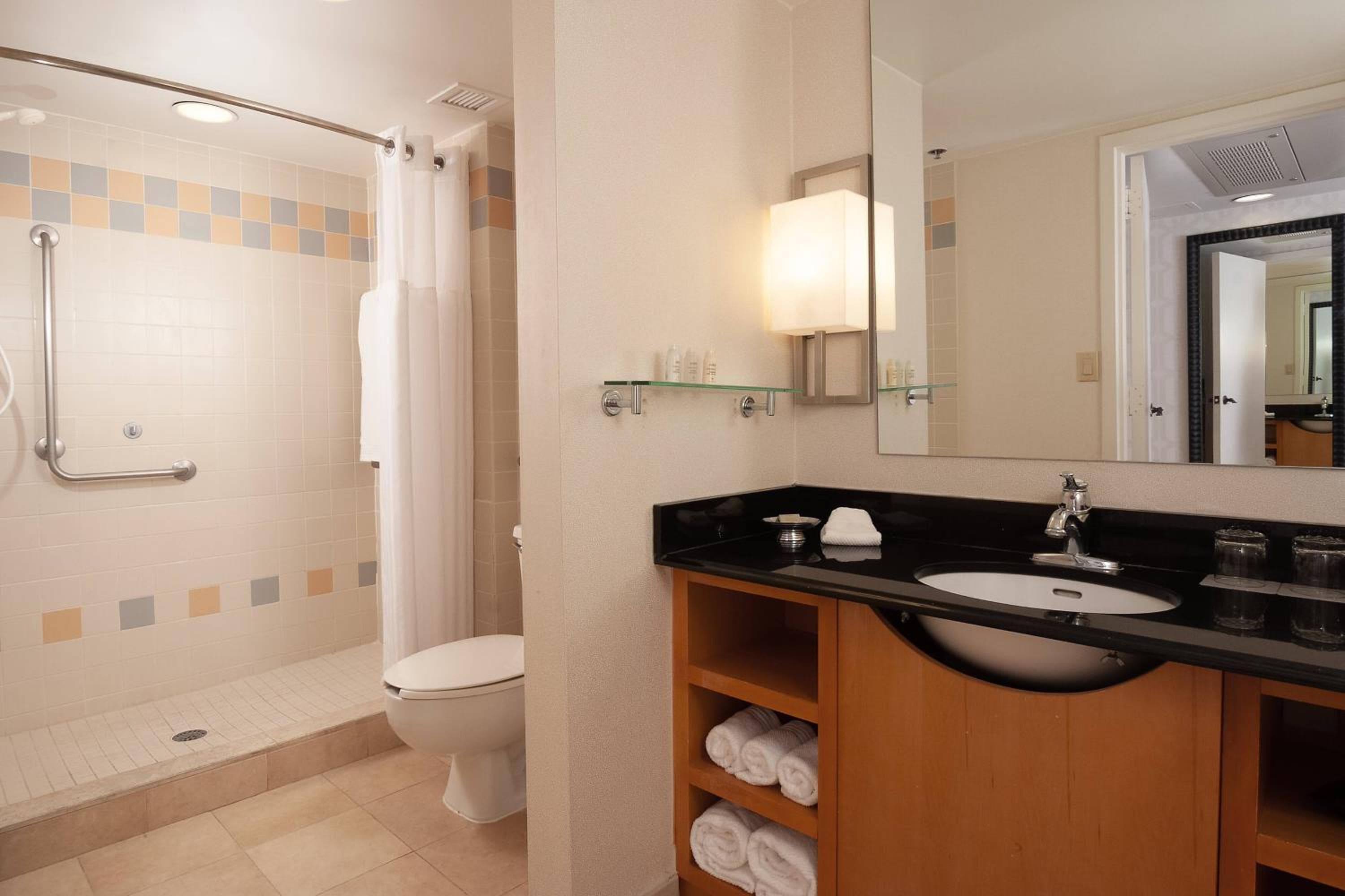 Renaissance Orlando Airport Hotel — 12