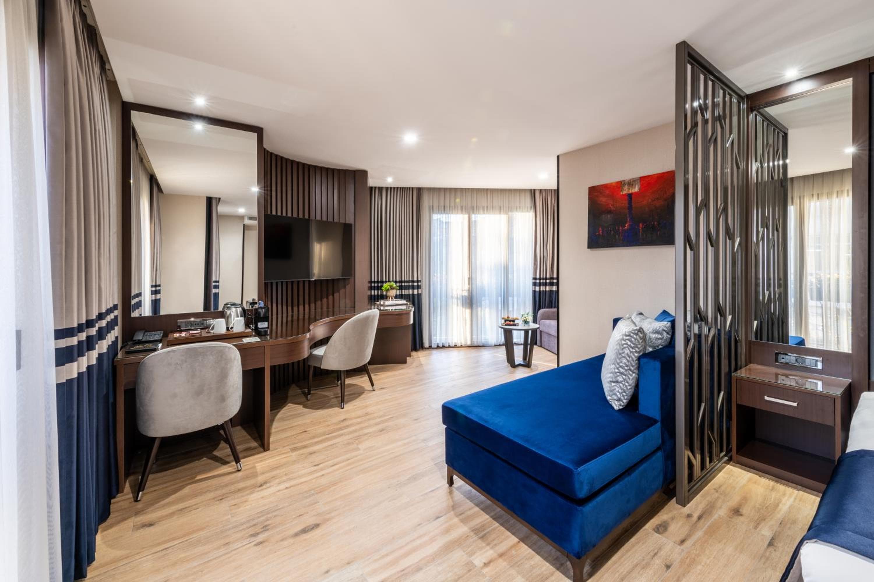 Aprilis Deluxe Hotel — 20