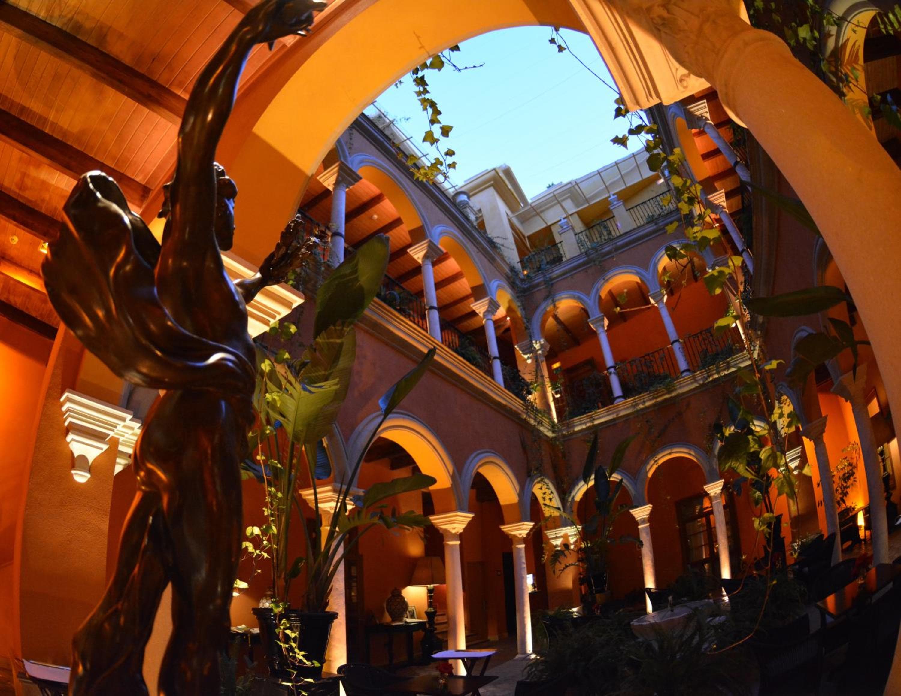 Hotel Casa Del Poeta — 12