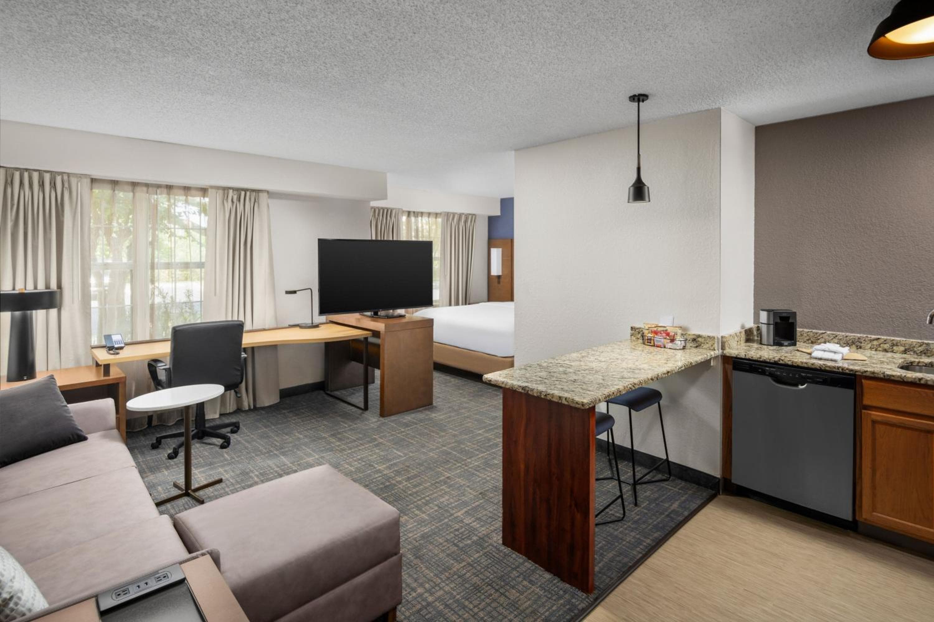 Residence Inn by Marriott Orlando East/UCF Area — 5