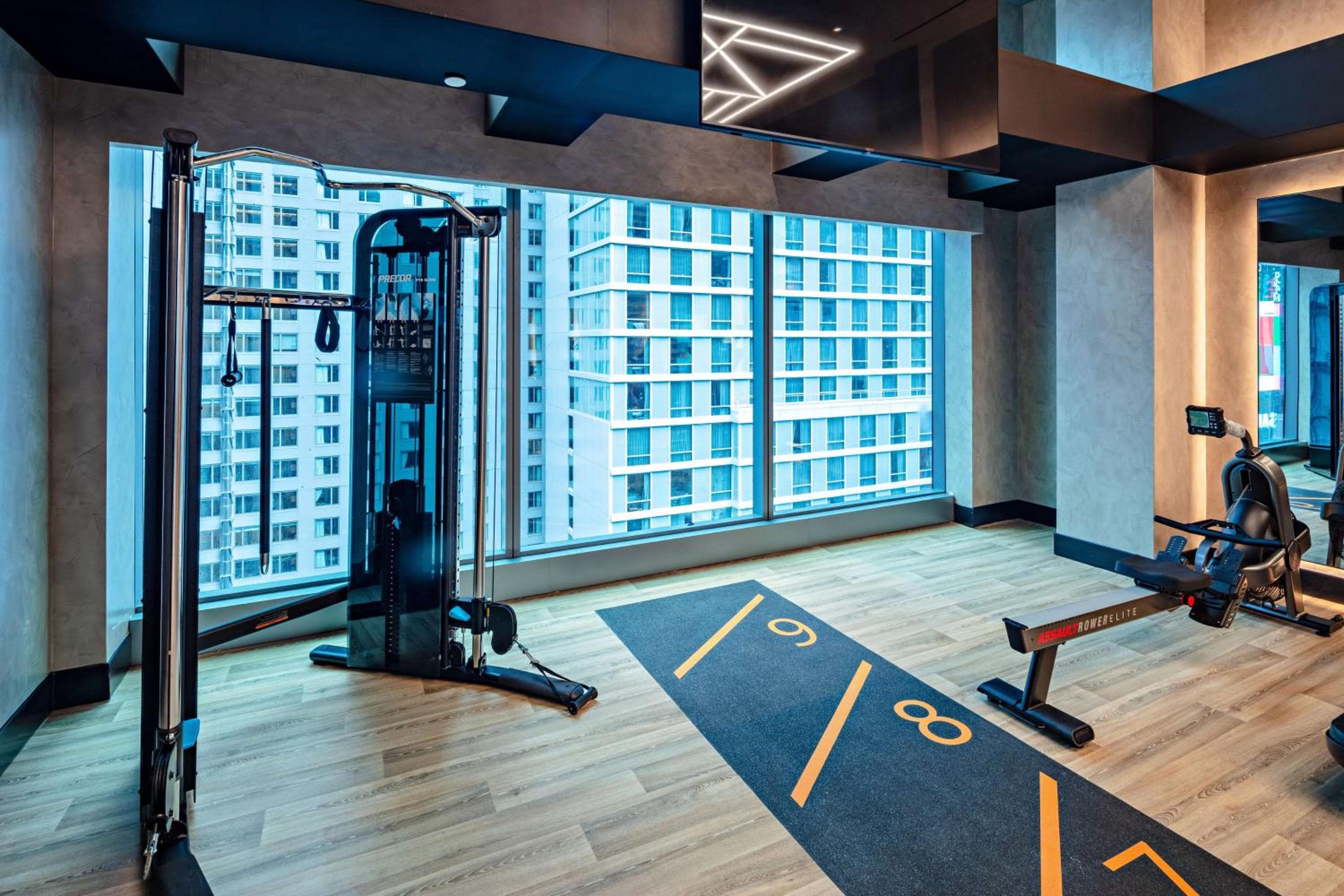 Tempo By Hilton New York Times Square — 12