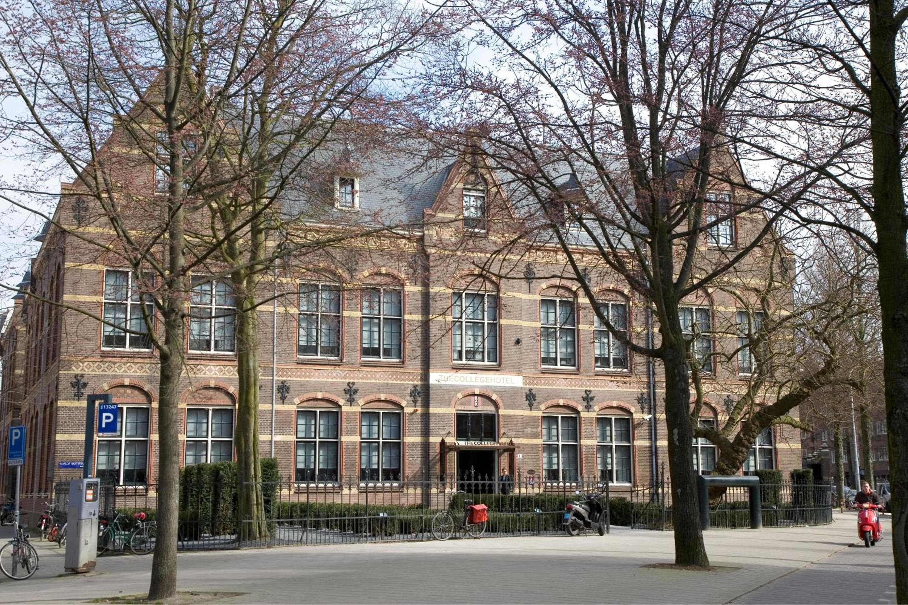 The College Hotel Ámsterdam, colección de autógrafos — 1