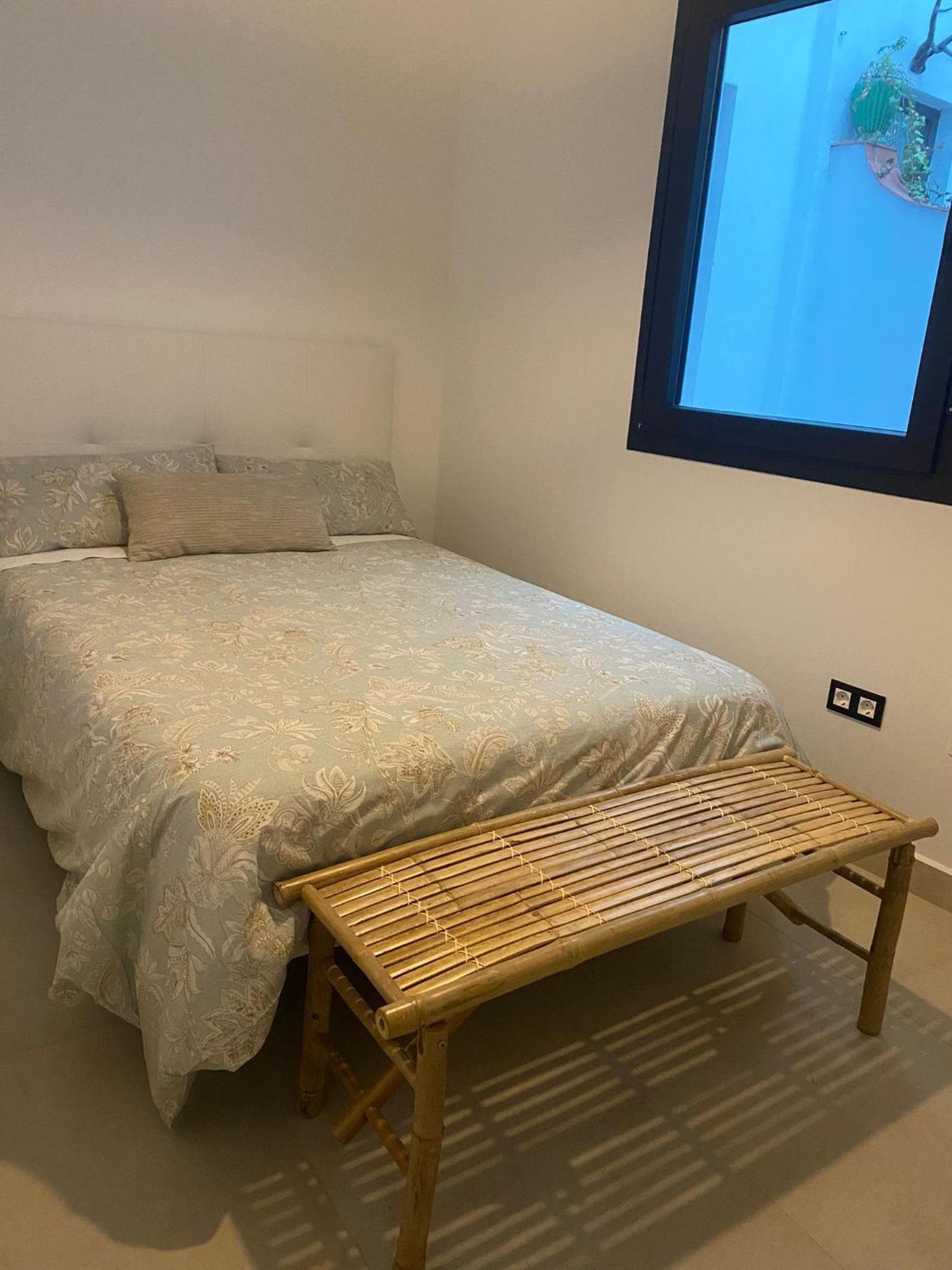 Victoria Beach Premium — 15