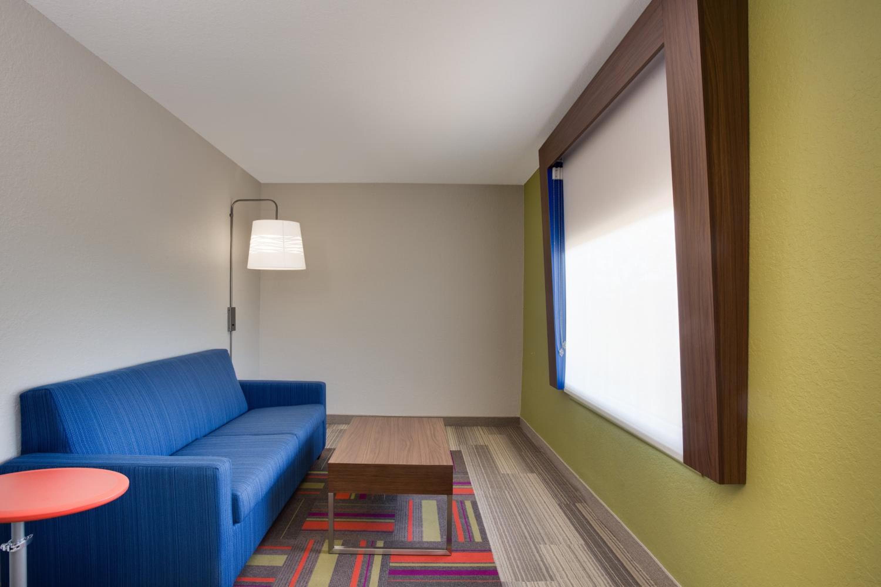 Holiday Inn Express Hotel & Suites Tampa-Fairgrounds-Casino by IHG — 29