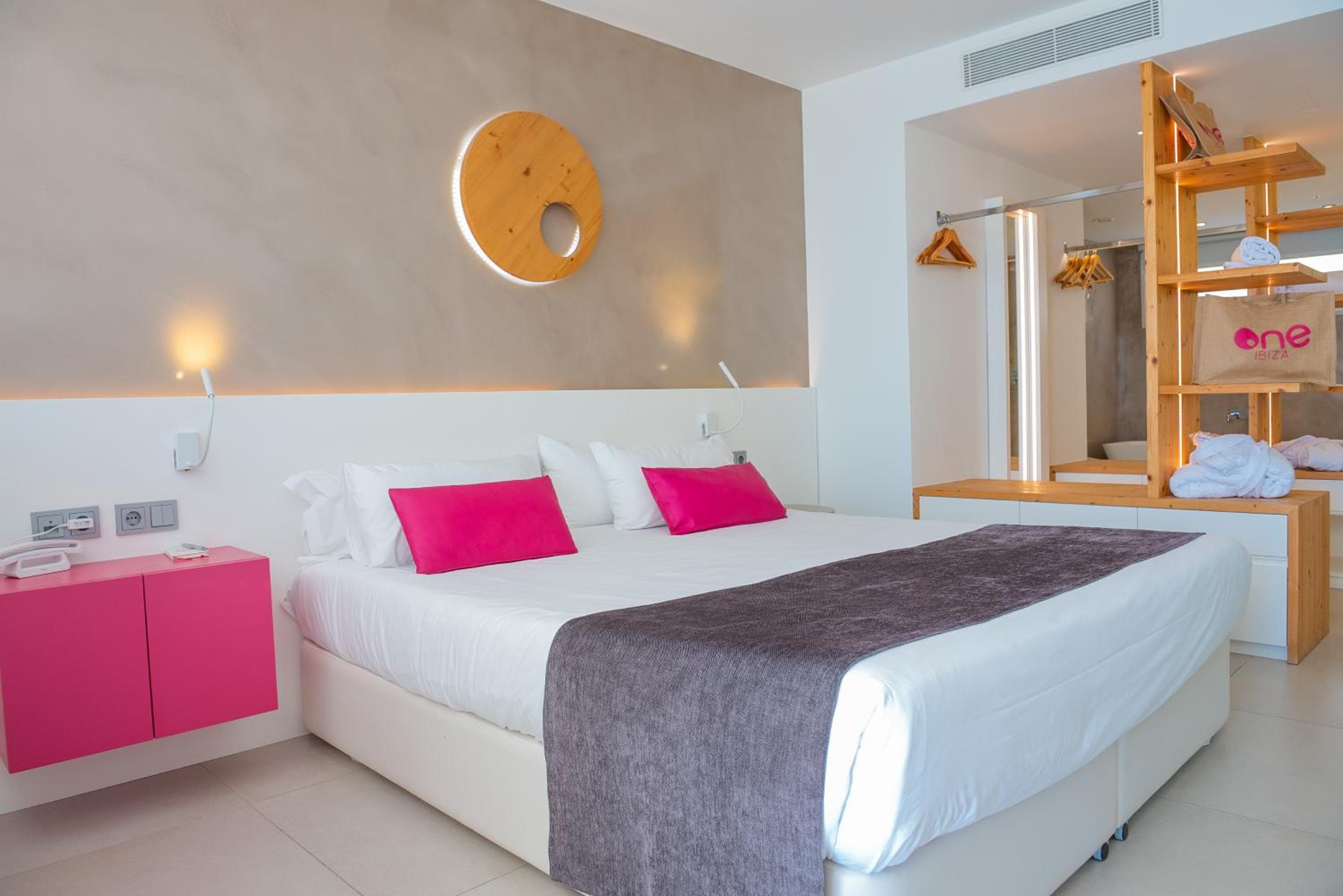 One Ibiza Suites — 18