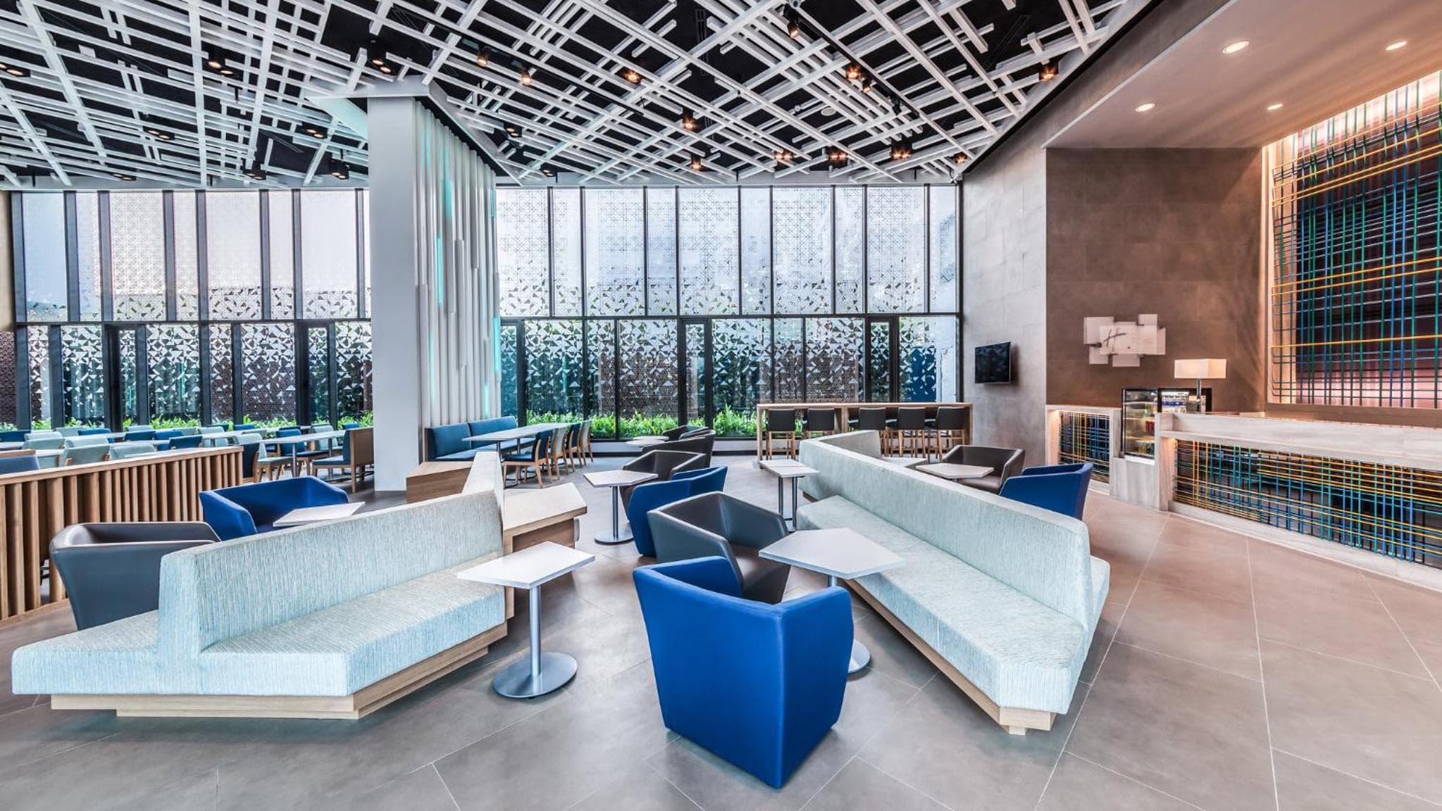 Holiday Inn Express Bangkok Soi Soonvijai by IHG — 2
