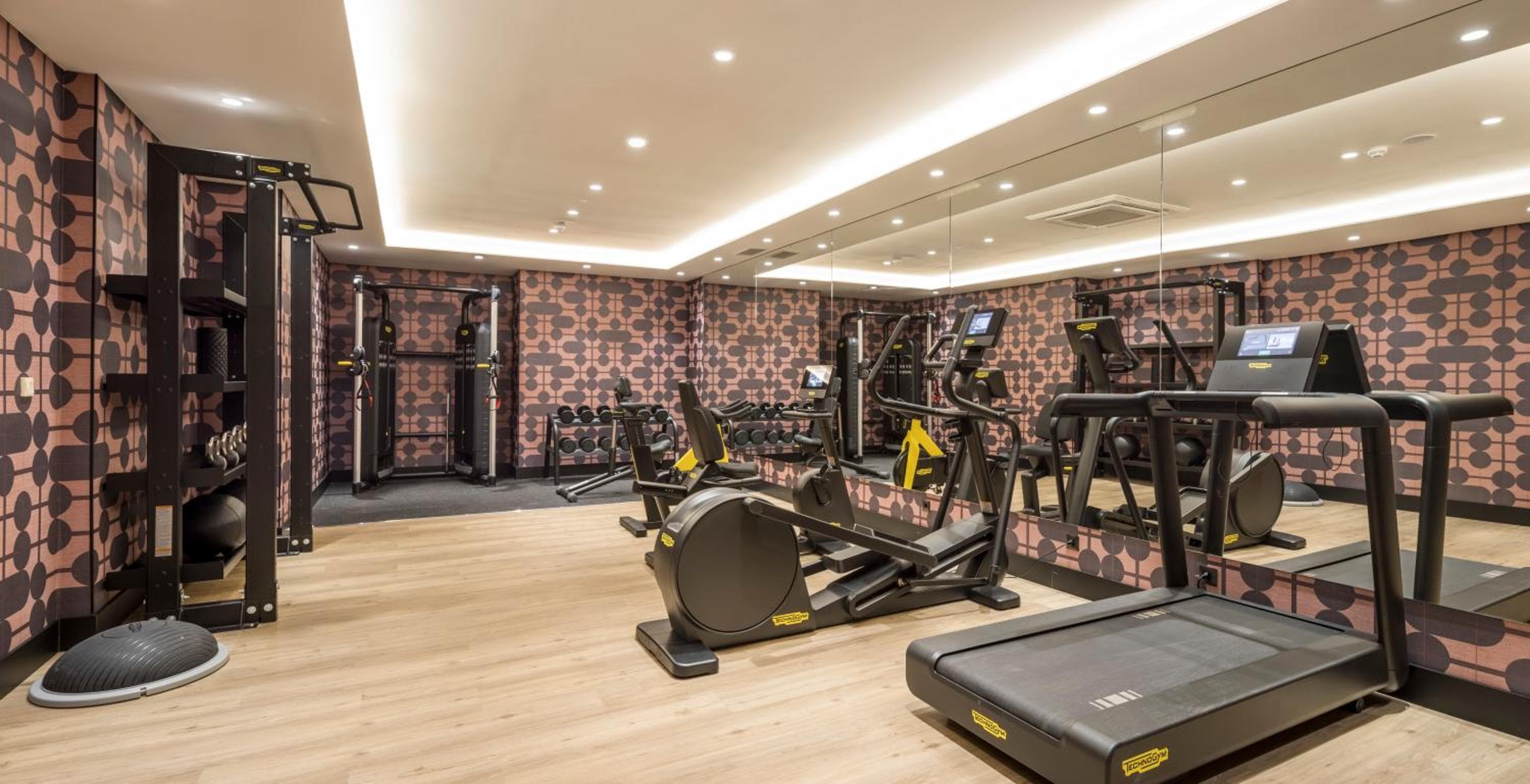 Ilunion Les Corts Spa — 5