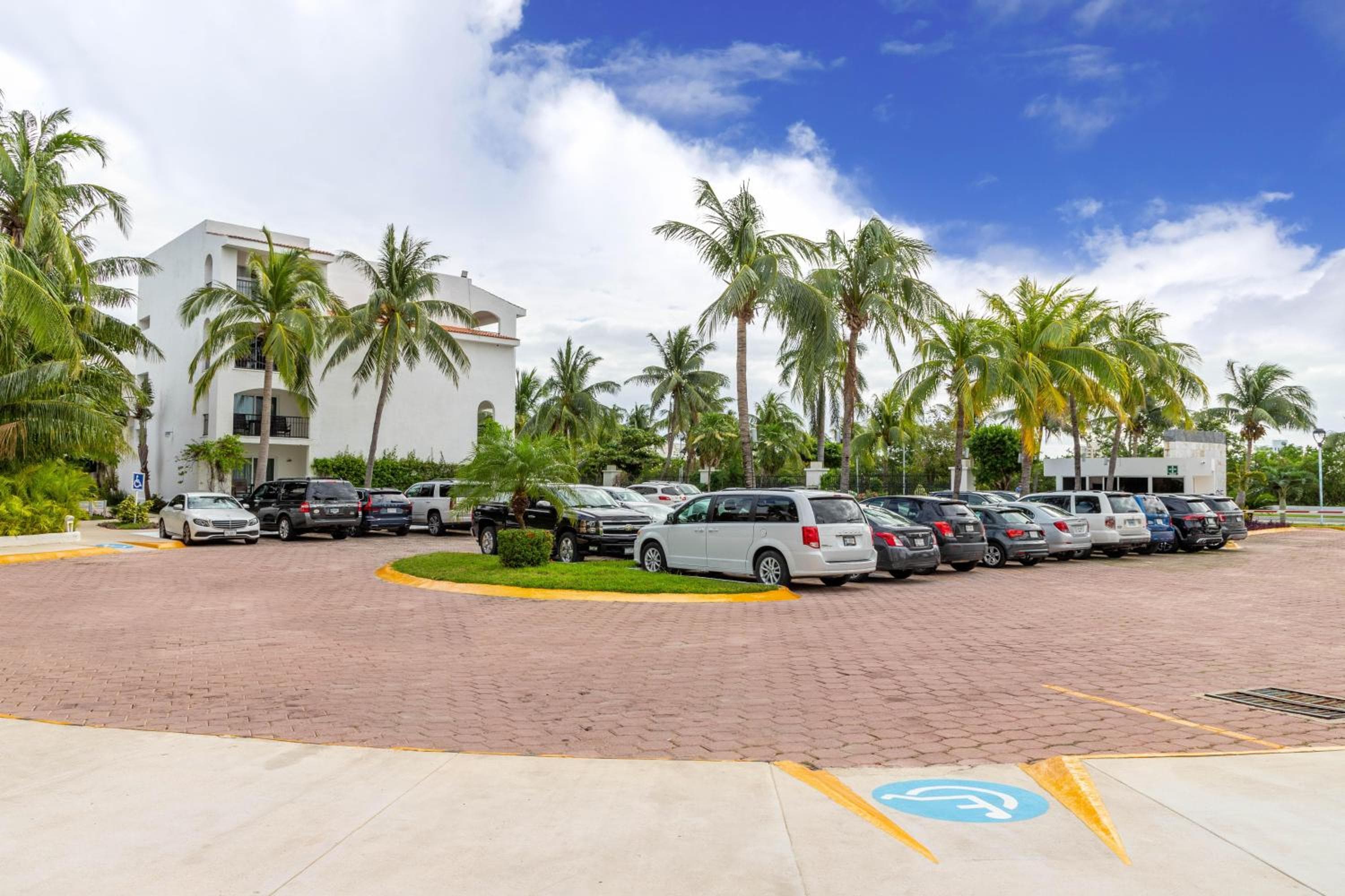 Beachscape Kin Ha Villas & Suites — 17