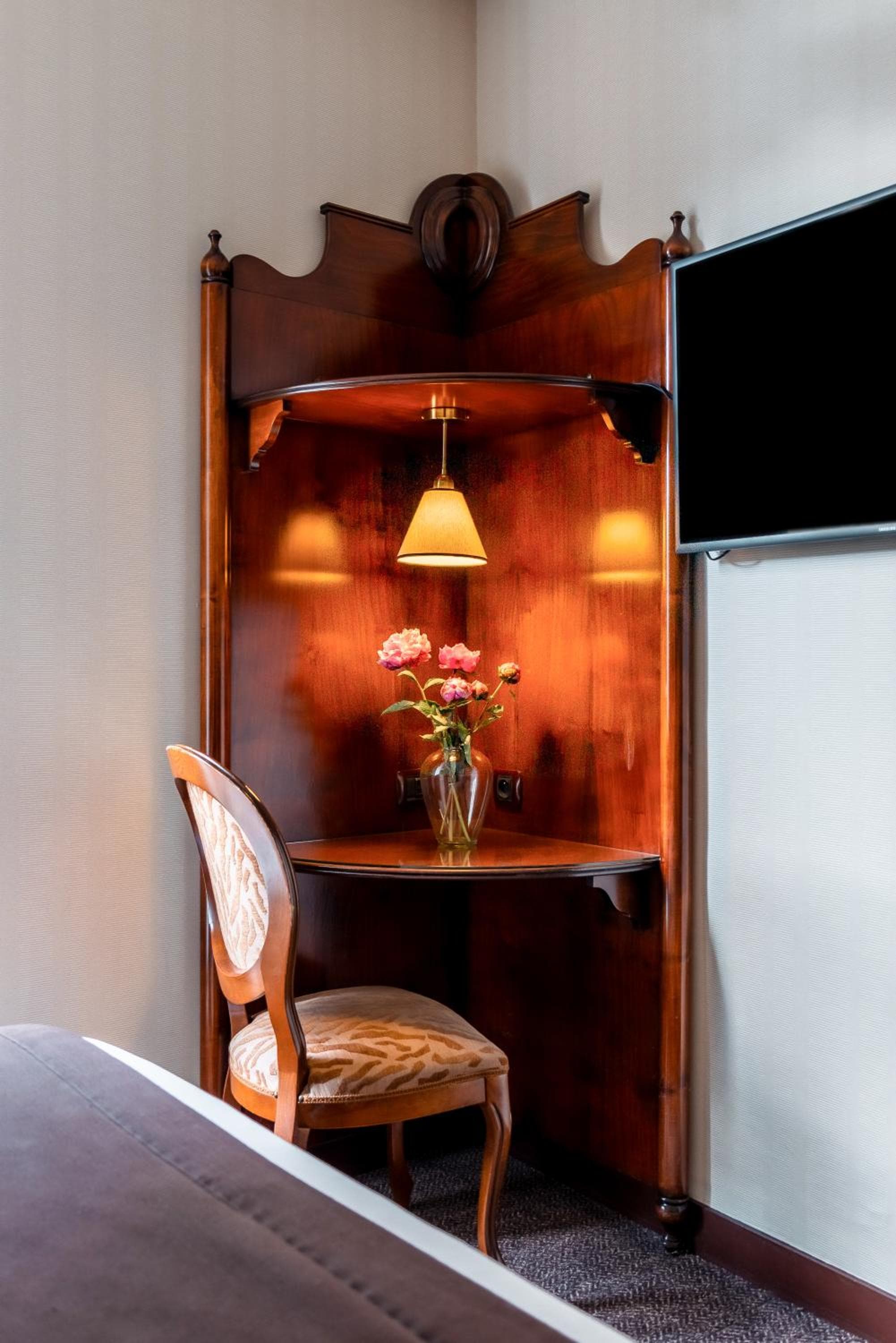 Villa Montparnasse — 12