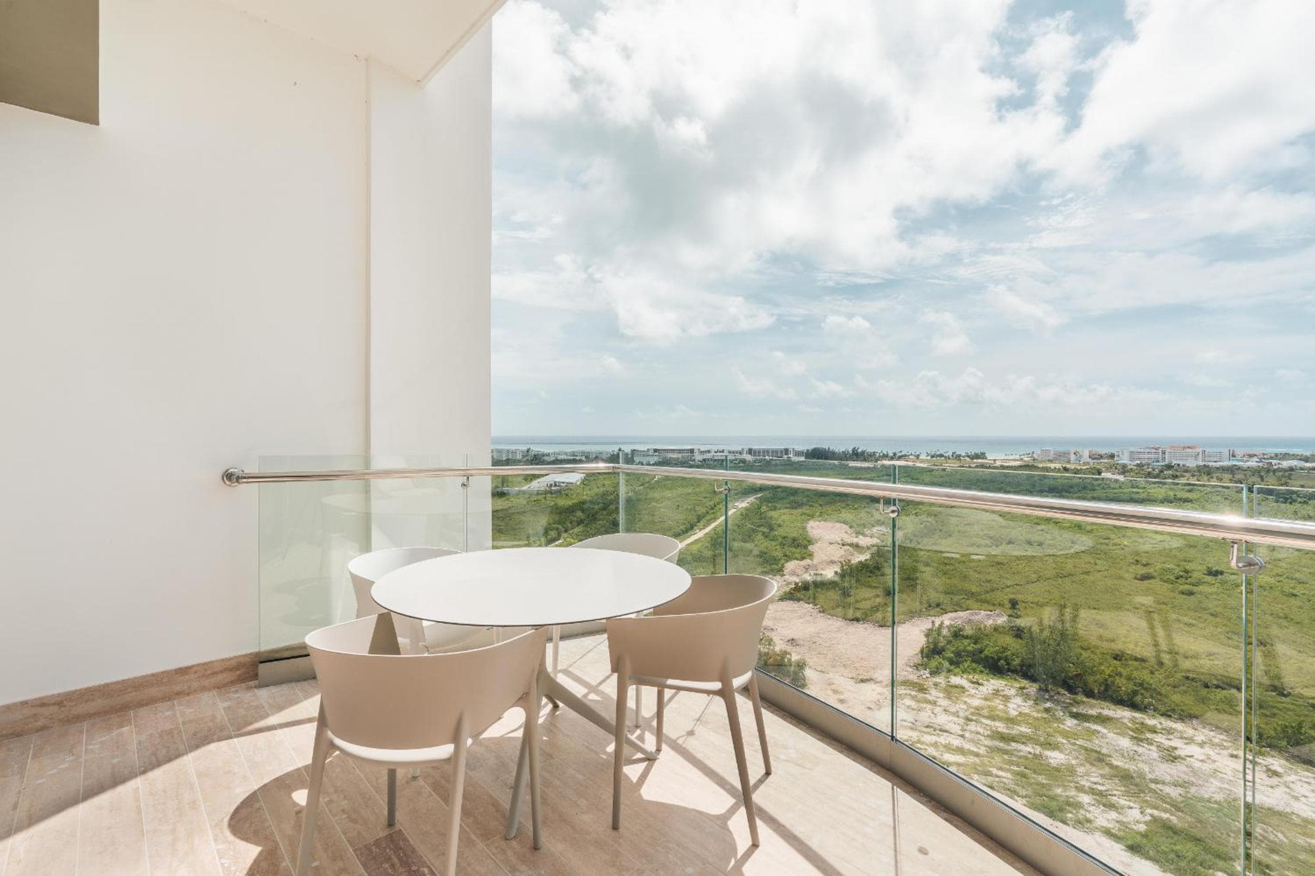 Modern Apartment in Exclusive Tower at Cap Cana — 24
