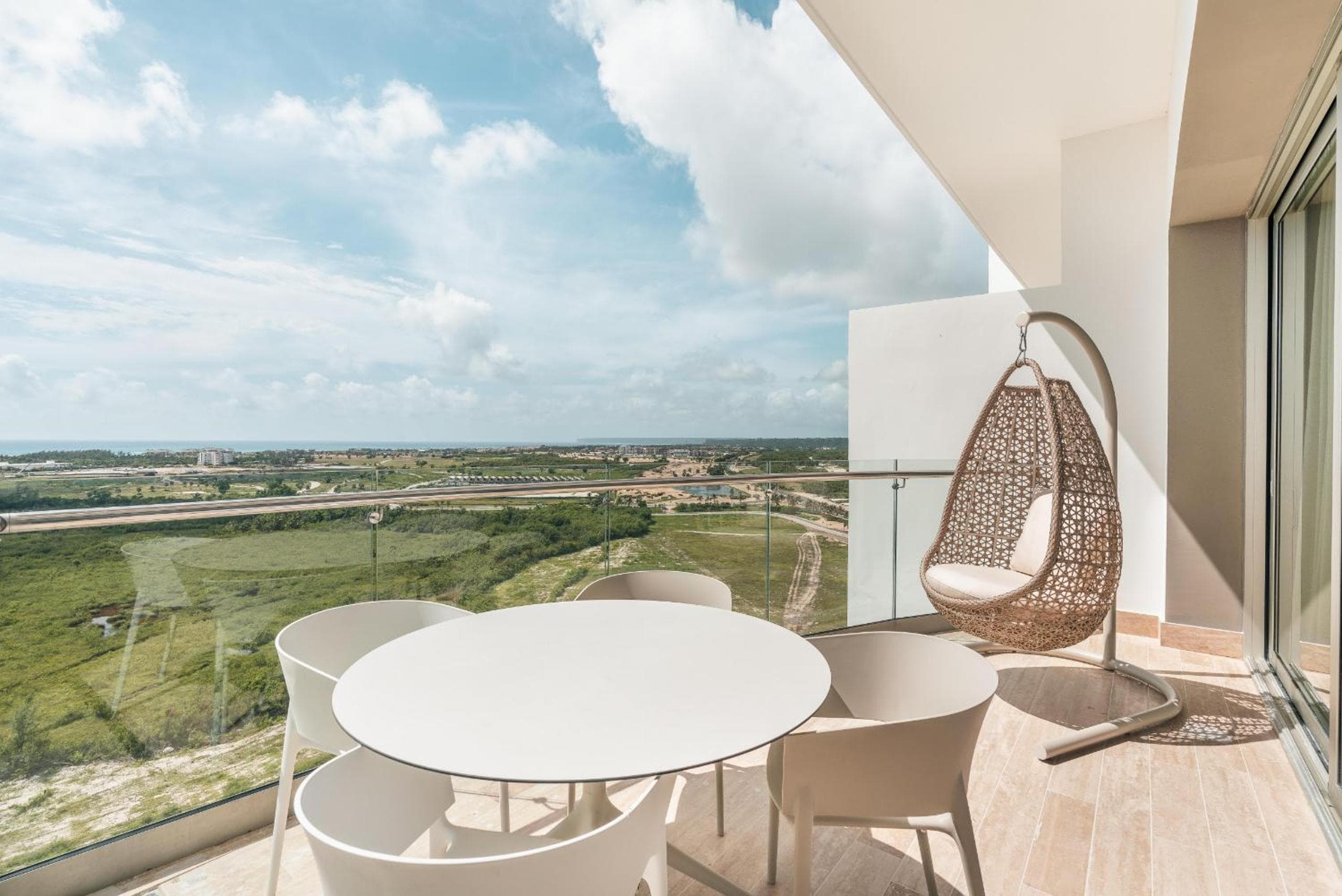 Modern Apartment in Exclusive Tower at Cap Cana — 25