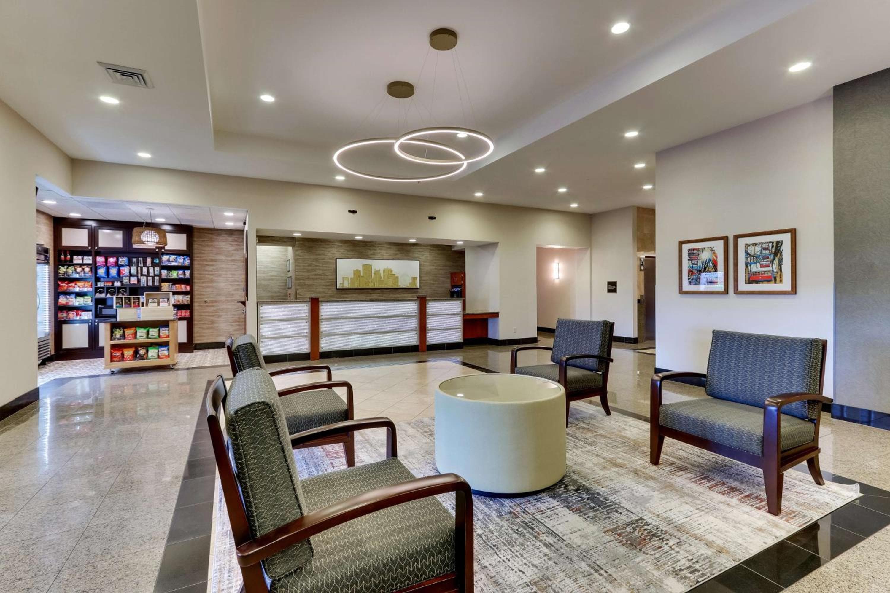 Drury Inn & Suites Orlando cerca de Universal Orlando Resort — 5