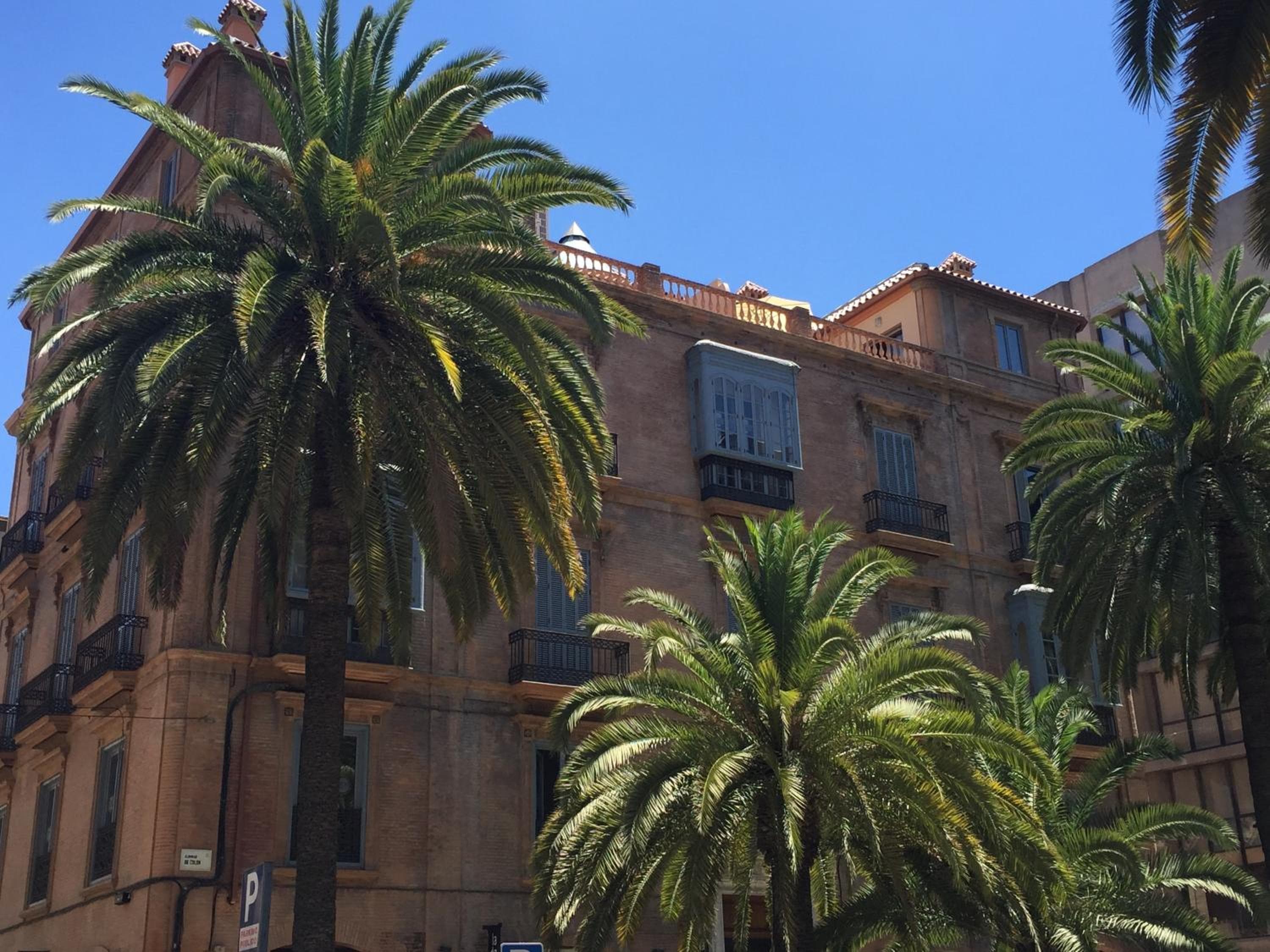 Life Apartments Alameda Colón — 23