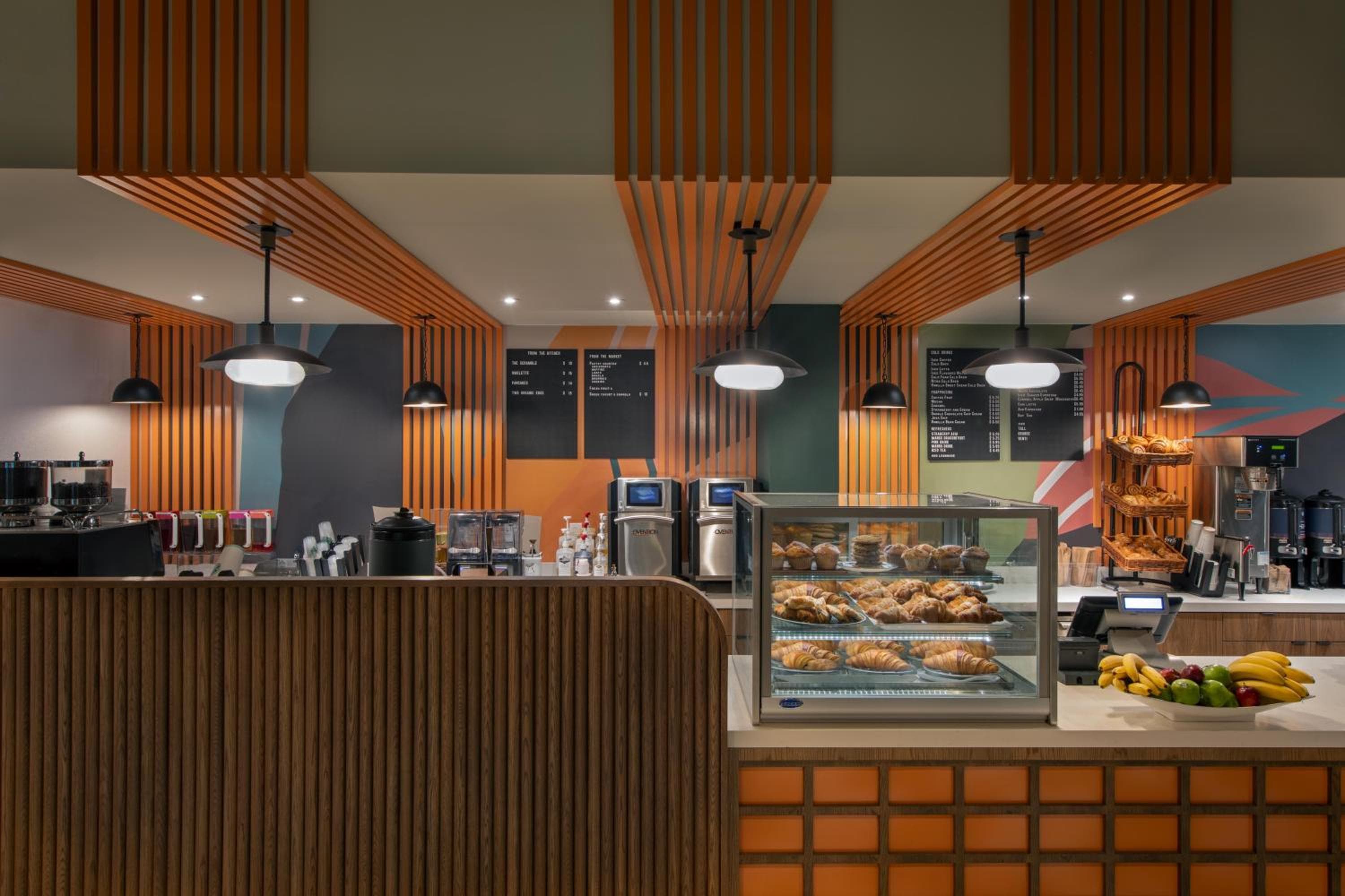 Hotel Kinetic Orlando Universal Boulevard — 8