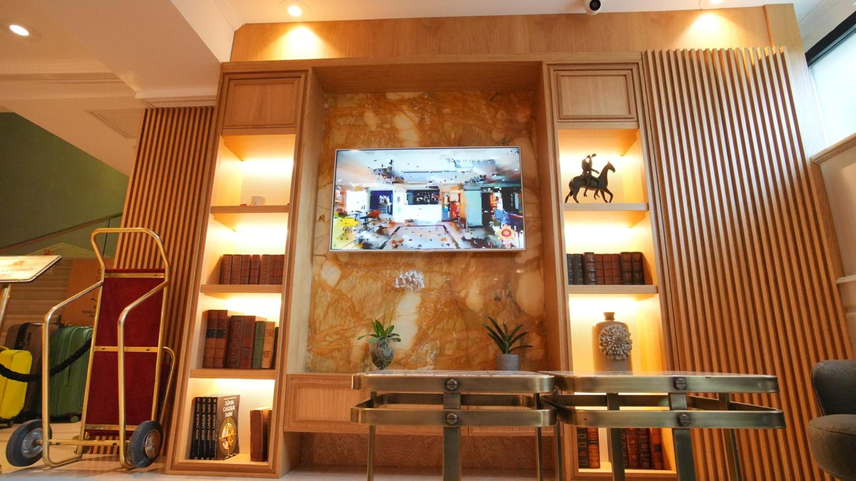 Dosso Dossi Hoteles Ciudad Vieja — 9