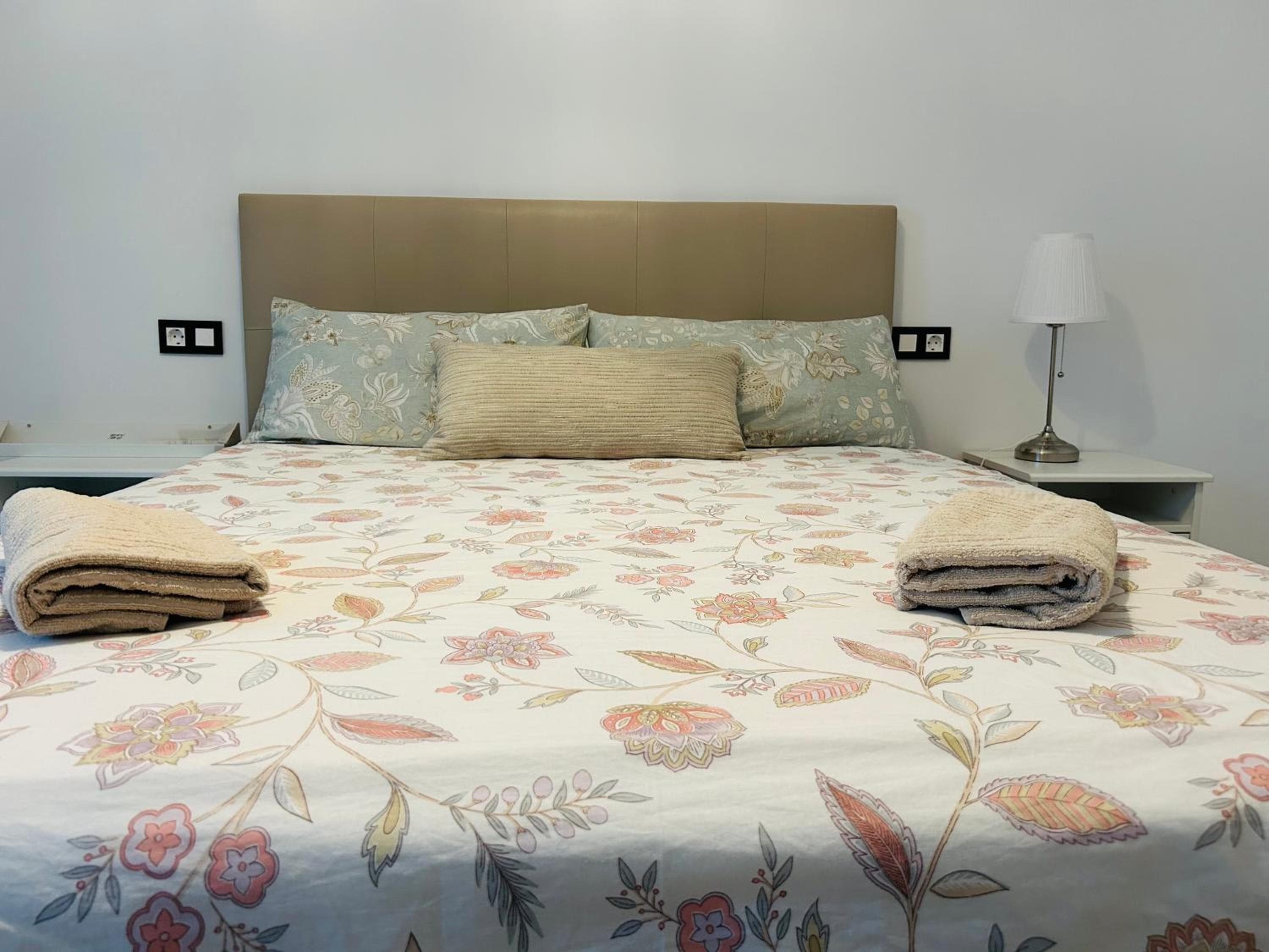 Victoria Beach Premium — 2