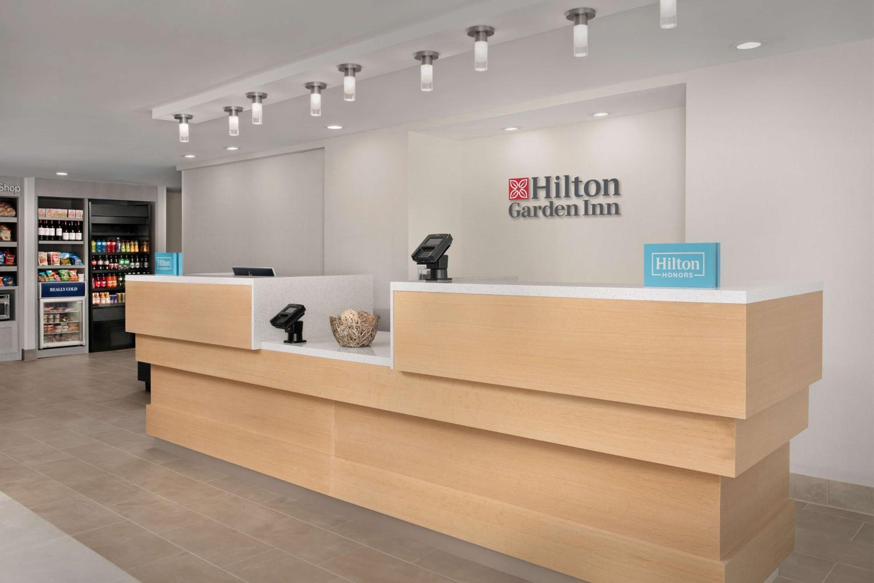 Hilton Garden Inn Los Angeles Marina Del Rey — 15