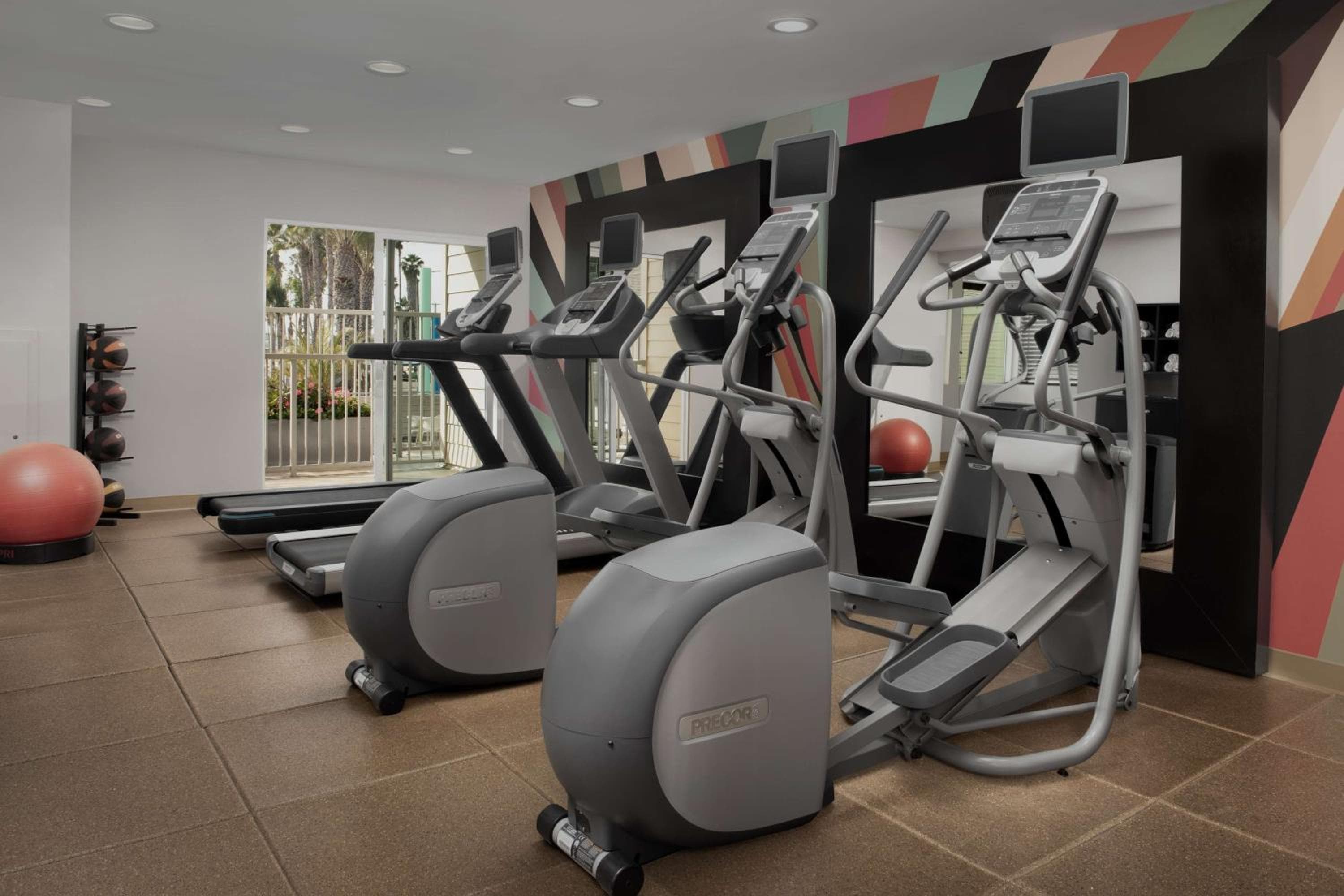 Hilton Garden Inn Los Angeles Marina Del Rey — 24