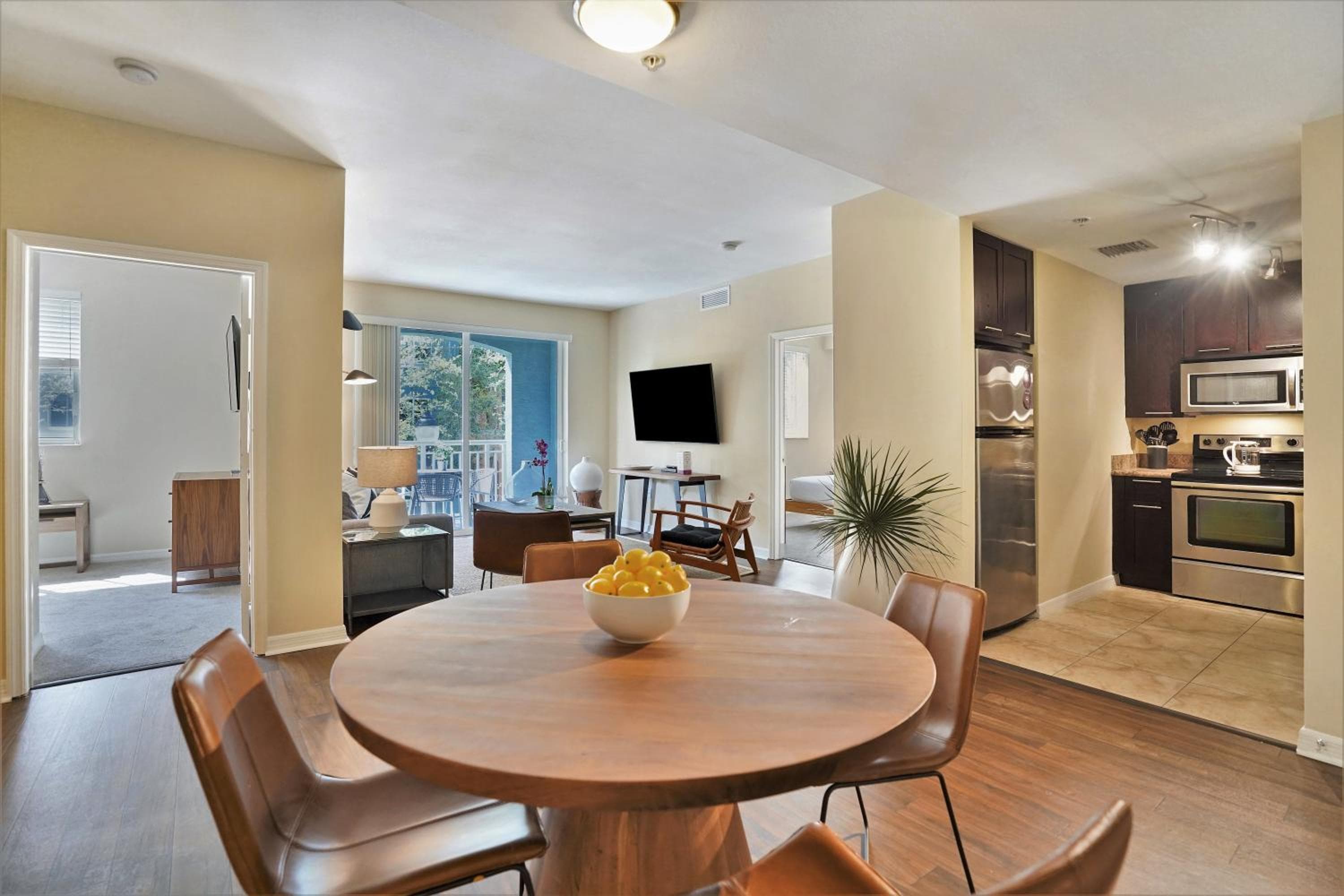 Dharma Home Suites South Miami en Red Road Commons — 27