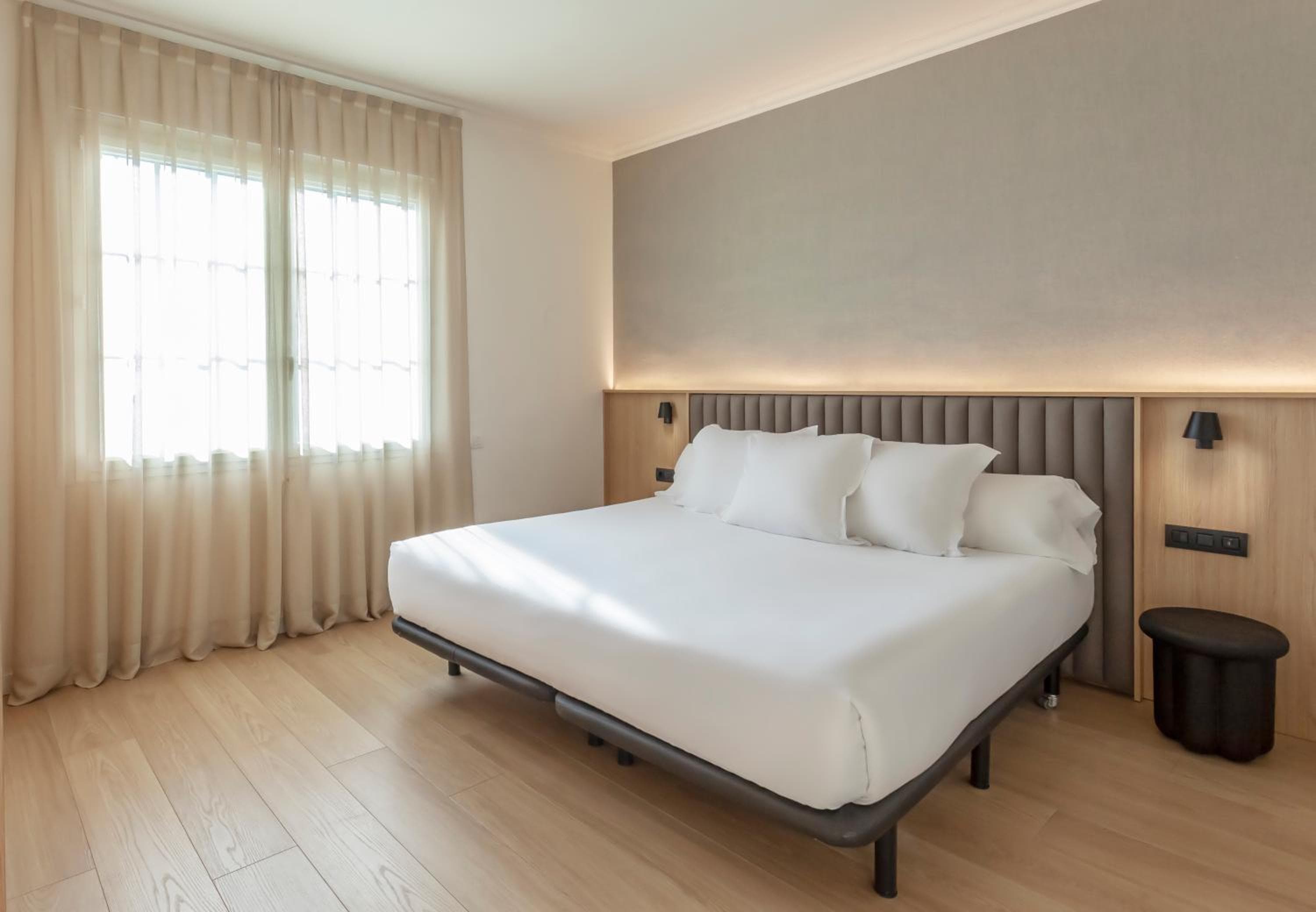 Hotel Astoria — 30