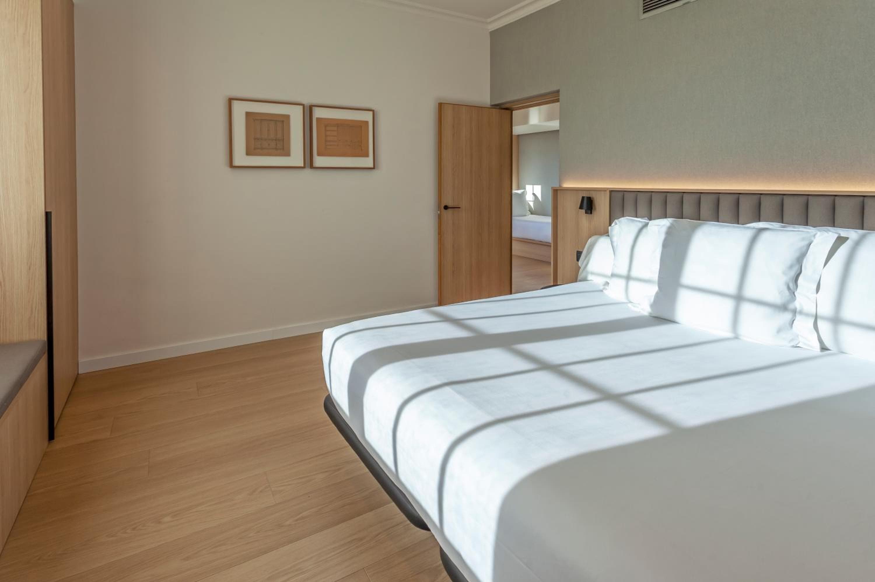 Hotel Astoria — 23