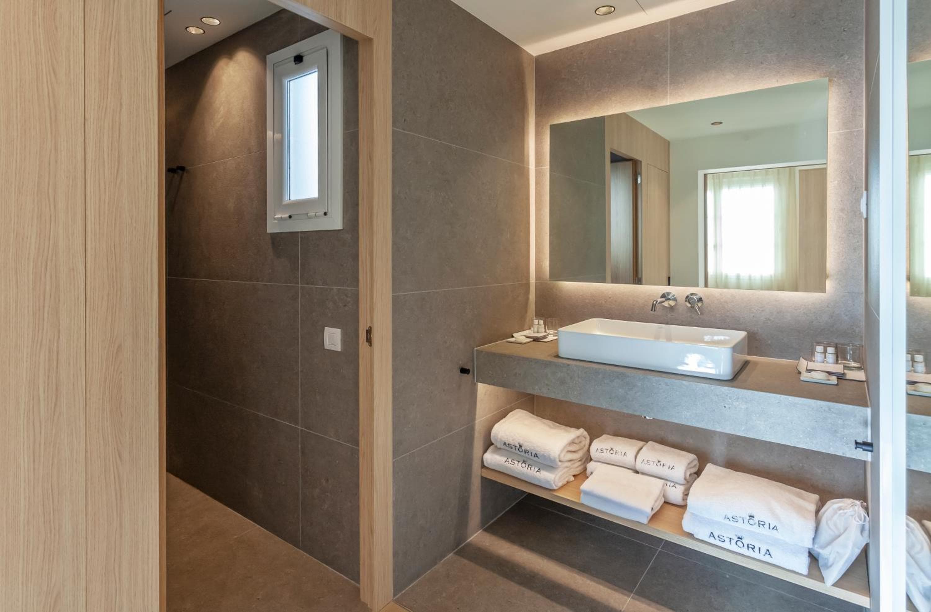 Hotel Astoria — 25