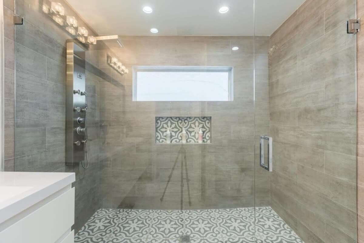Olas Villa by RoveTravel Heated Pool & BBQ — 11