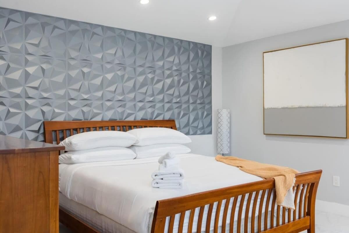 Olas Villa by Rove Travel - Home with Heated Pool — 22