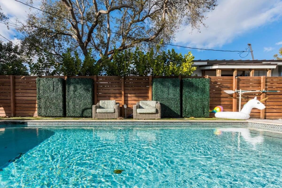 Olas Villa by RoveTravel Heated Pool & BBQ — 22