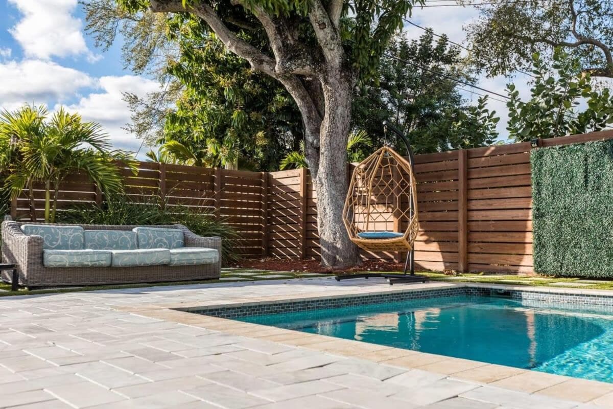 Olas Villa by RoveTravel Heated Pool & BBQ — 27