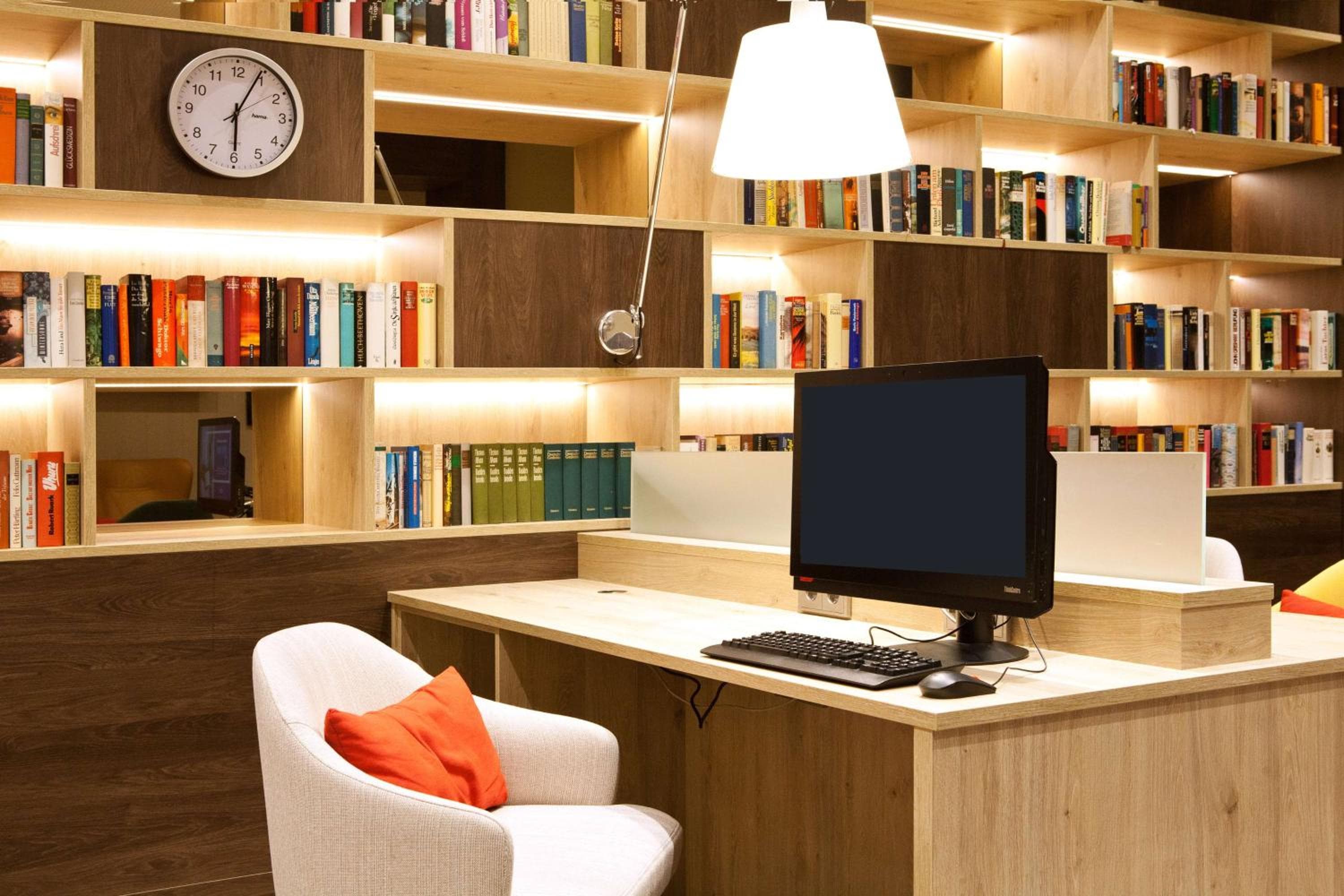 Hampton By Hilton Berlin City East Side Gallery hotel, Mildred-Harnack-Straße 15, Berlin, Germany — photo 18