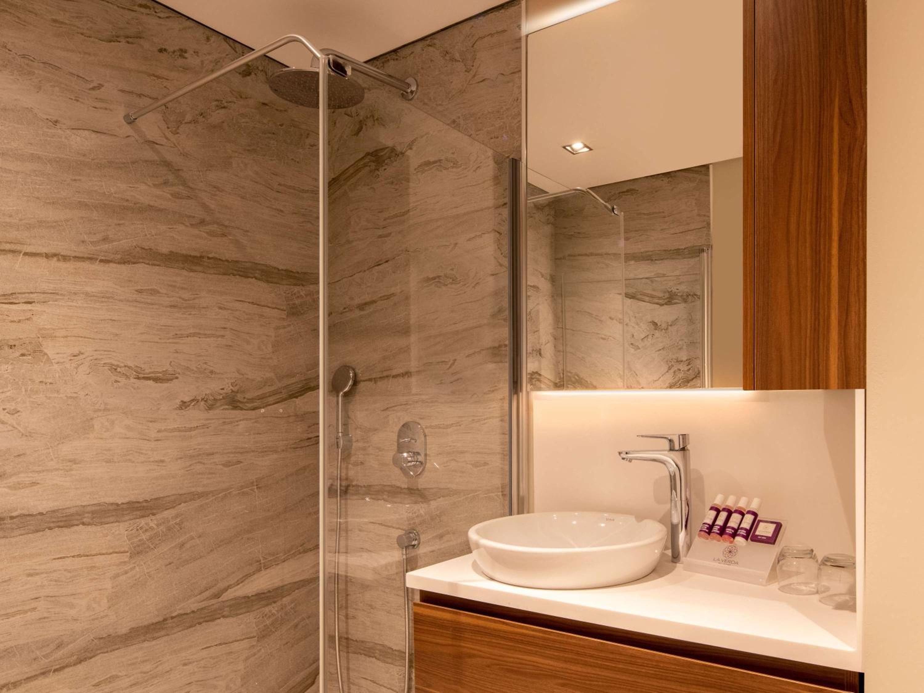 Mövenpick Living Istanbul West — 8