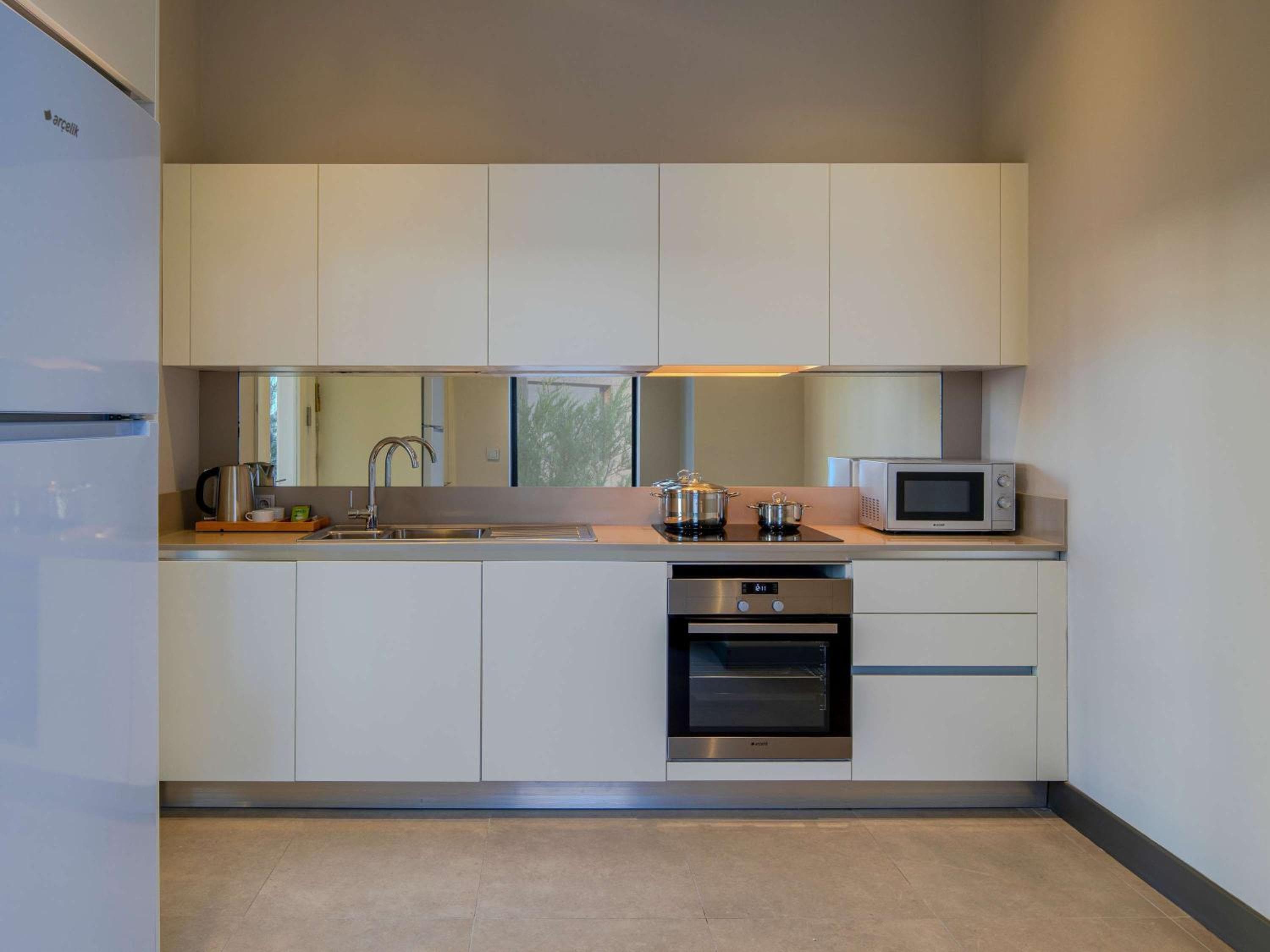 Mövenpick Living Istanbul West — 10