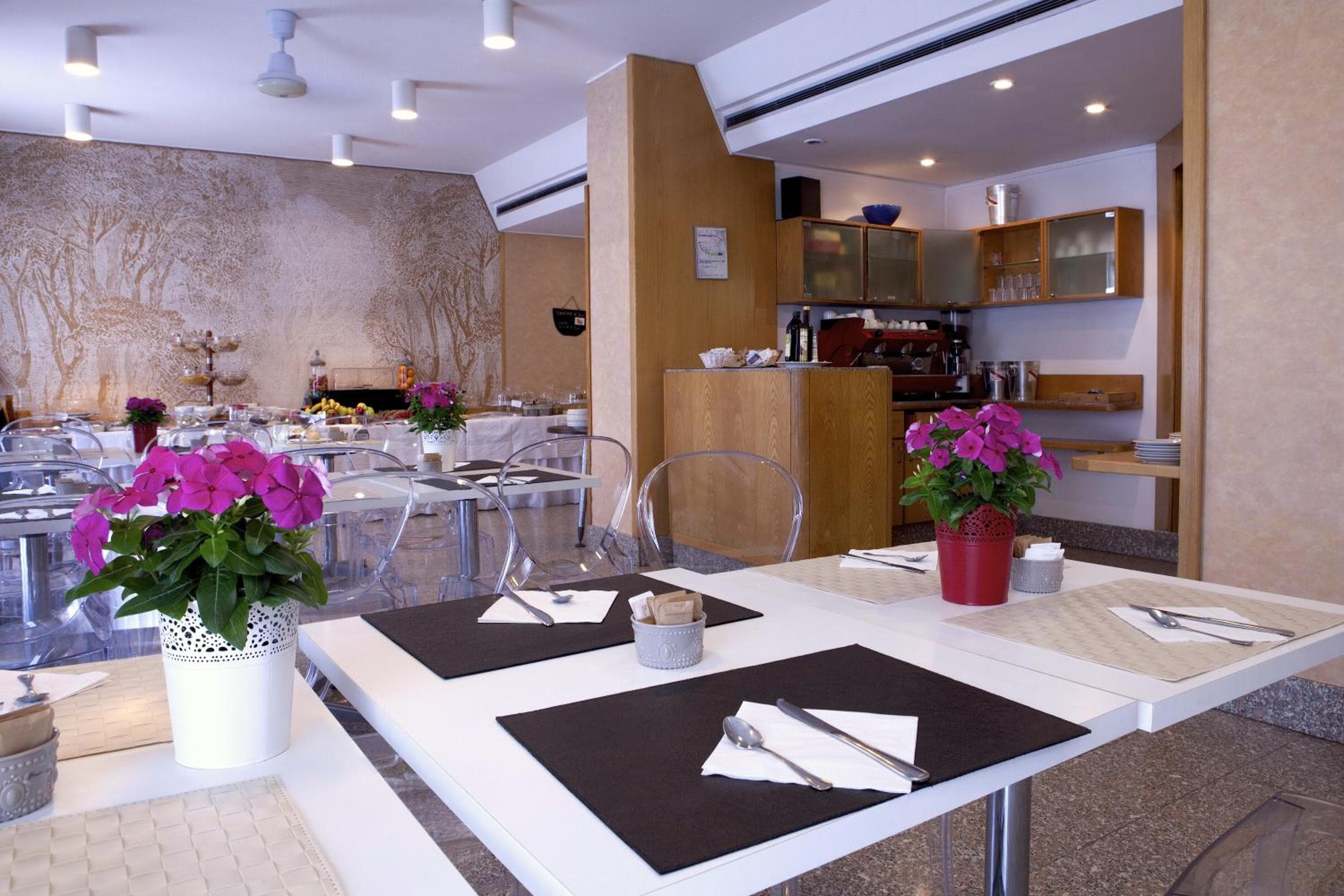 Hotel Menini — 11