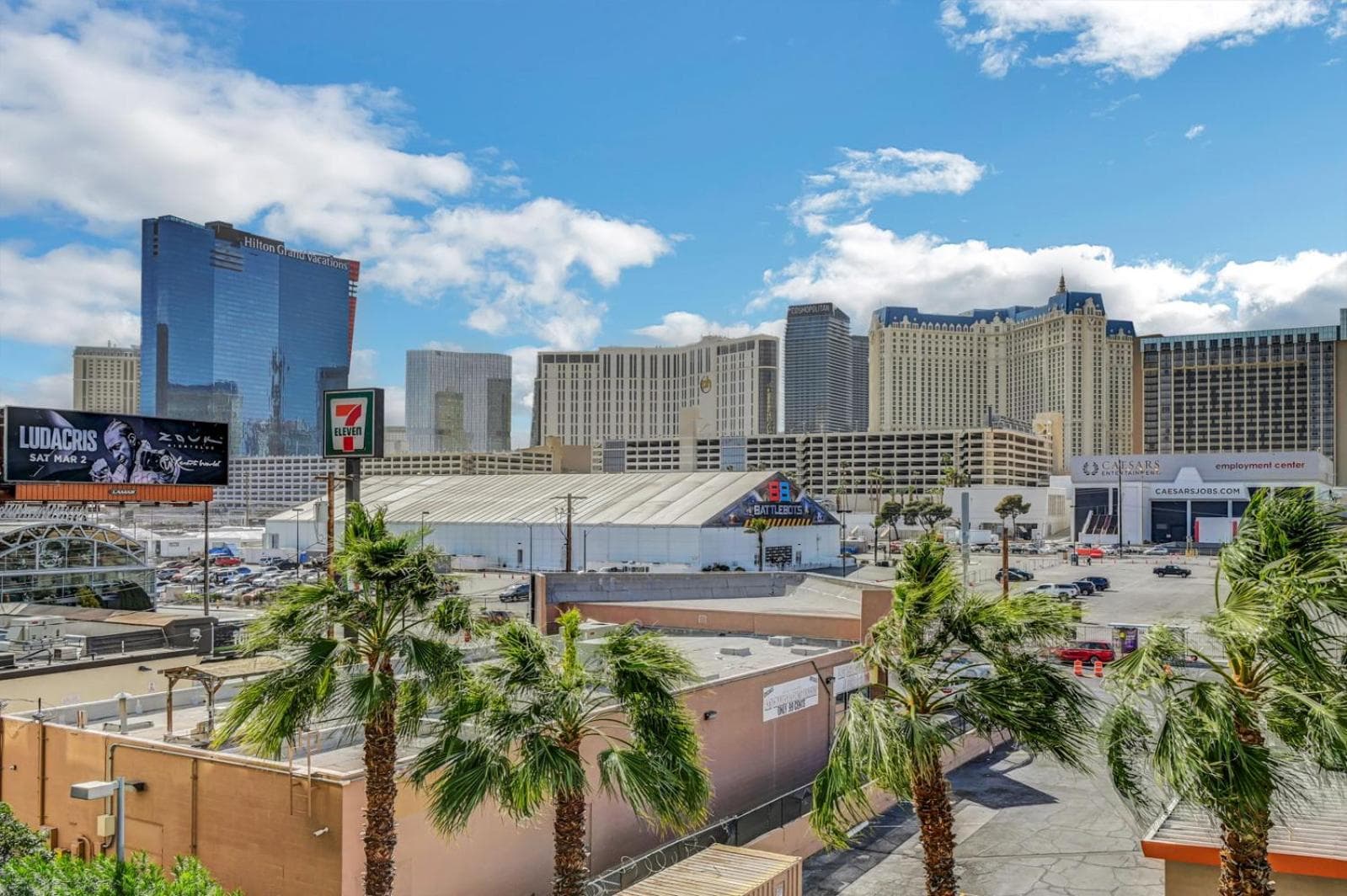 Royal Oasis Suite at Platinum Hotel-Strip Views — 16