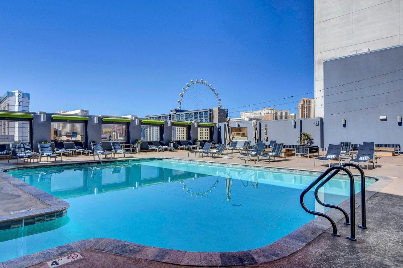 Royal Oasis Suite at Platinum Hotel-Strip Views — 7