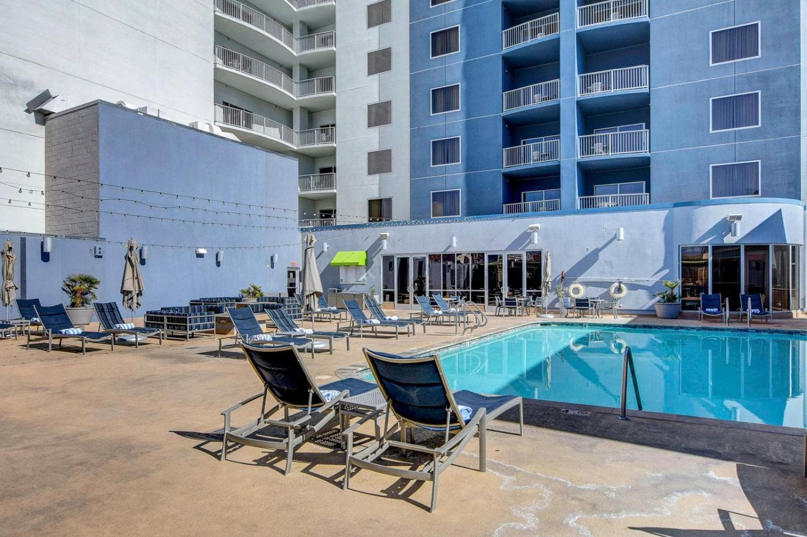 Royal Oasis Suite at Platinum Hotel-Strip Views — 8