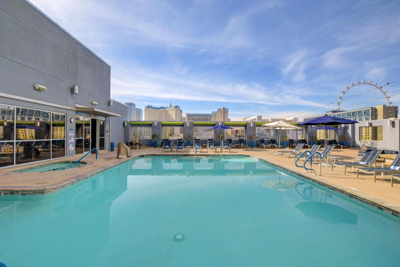 Royal Oasis Suite at Platinum Hotel-Strip Views — 13