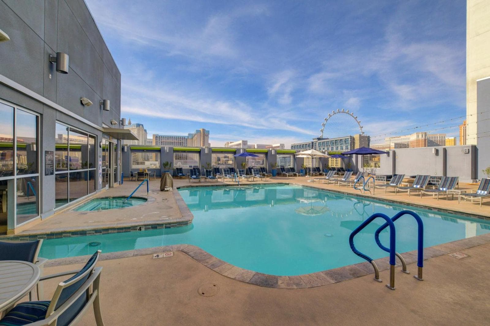 Royal Oasis Suite at Platinum Hotel-Strip Views — 11