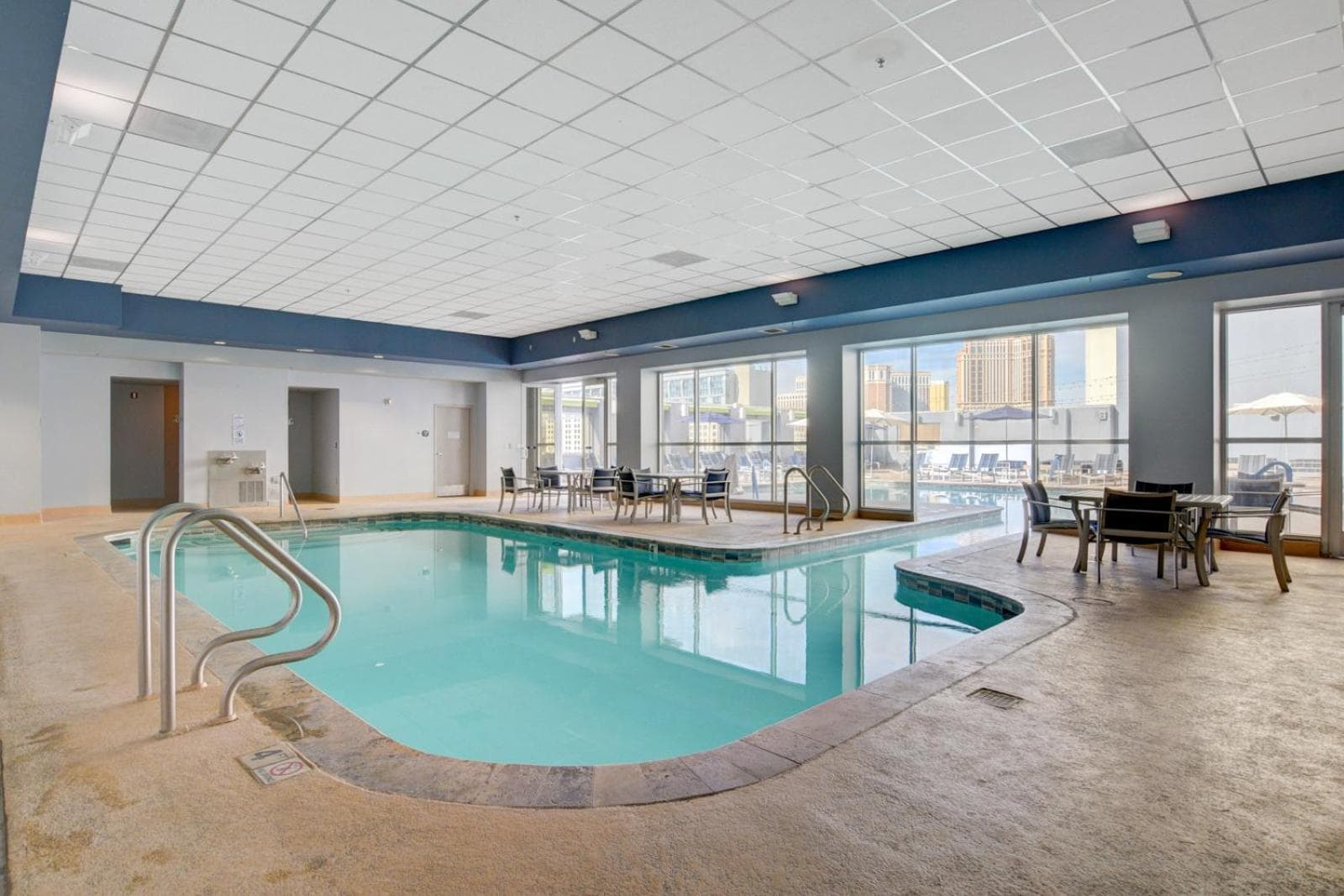 Royal Oasis Suite at Platinum Hotel-Strip Views — 20