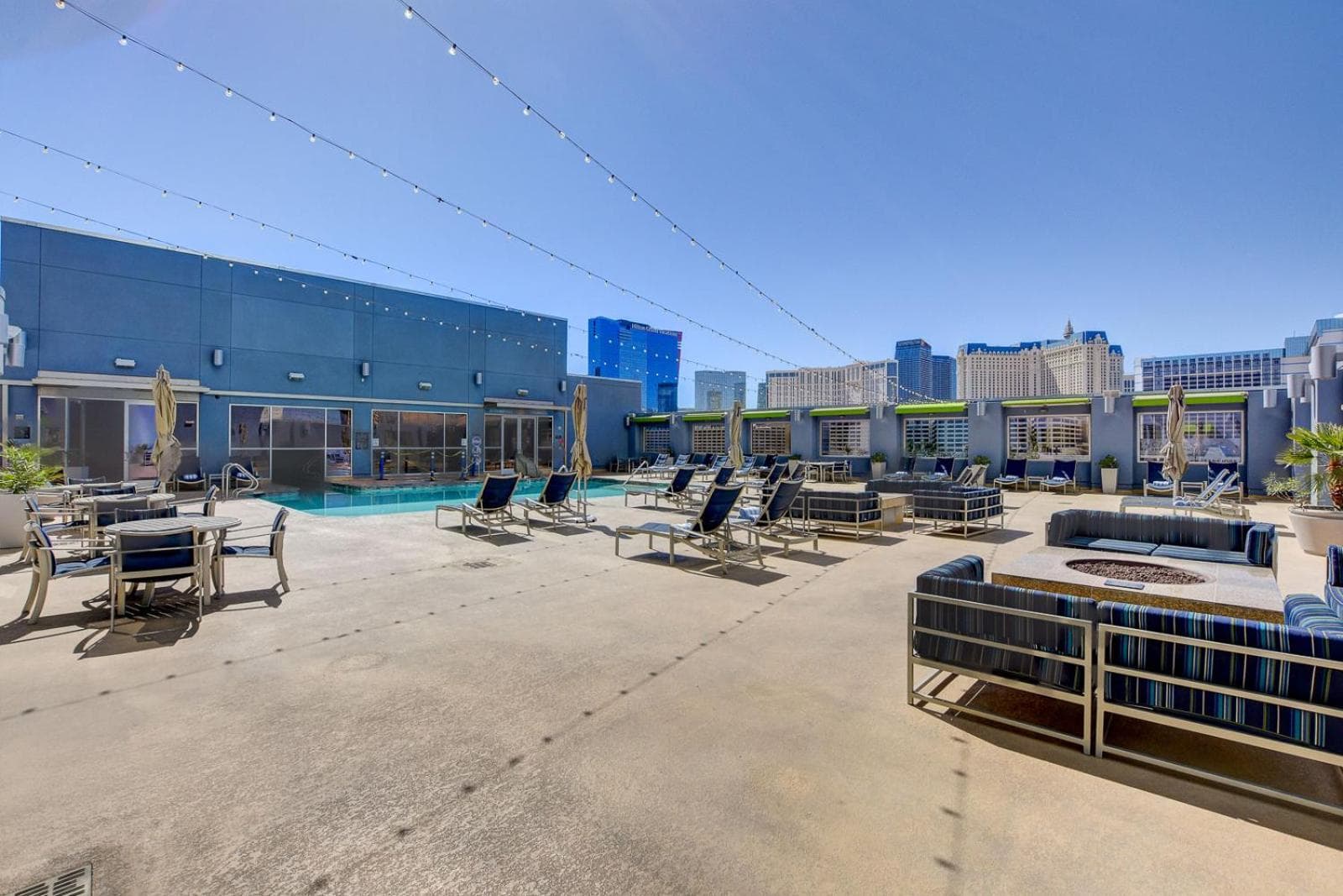 Royal Oasis Suite at Platinum Hotel-Strip Views — 18