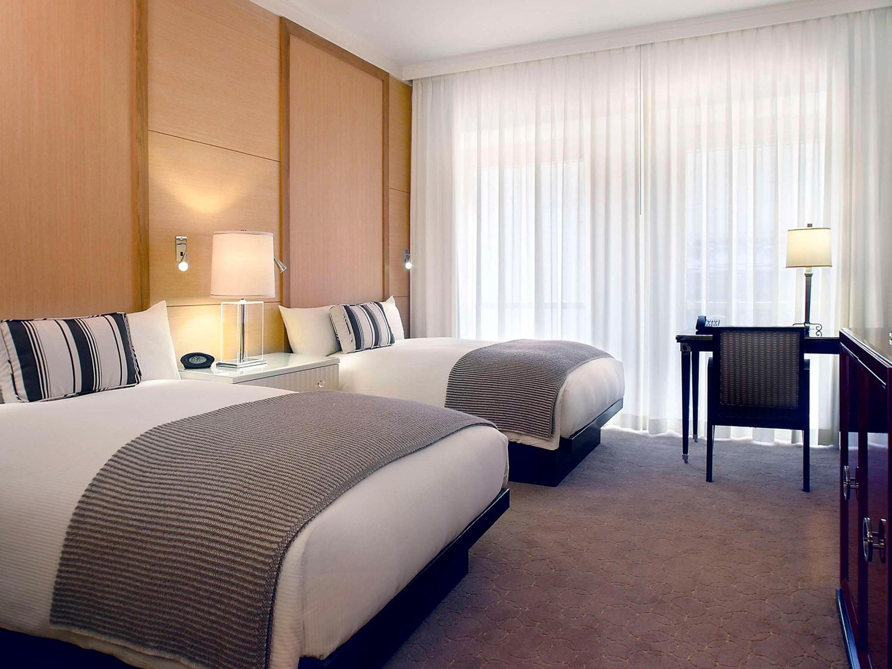 Hotel Sofitel Los Angeles at Beverly Hills — 10